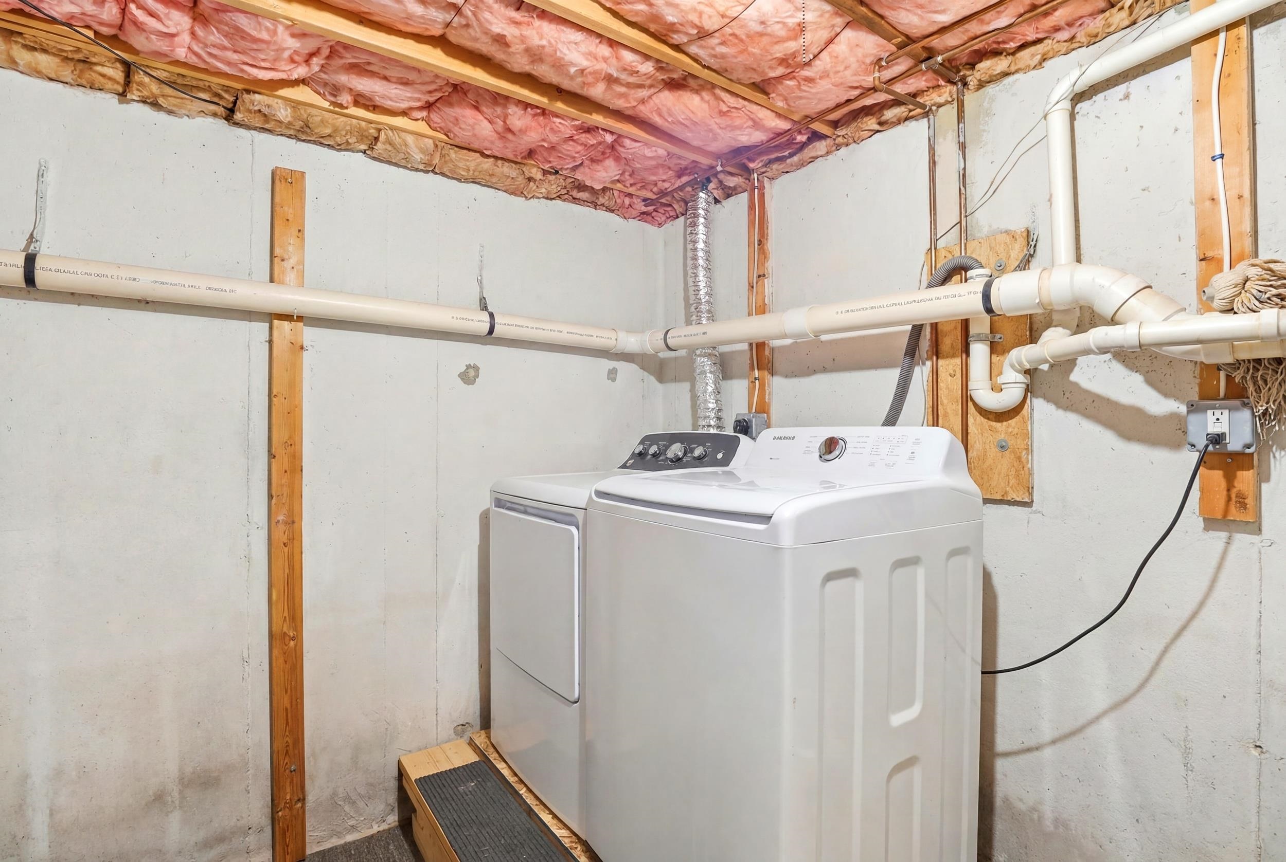 19 Meadow Lark Lane Property Photo 23
