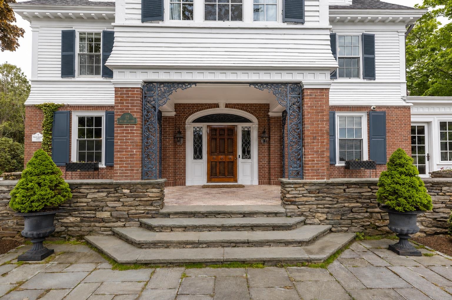 12 Willow Avenue Property Photo 2