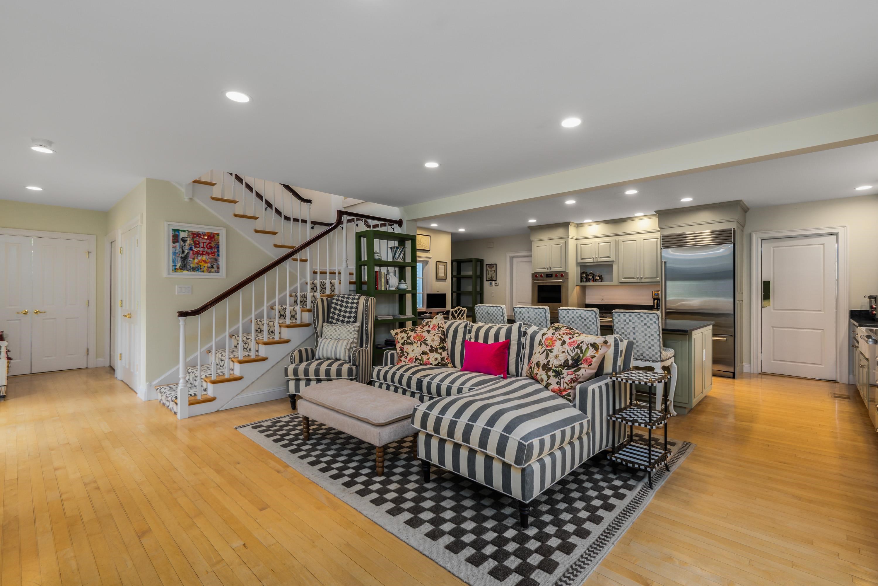 12 Willow Avenue Property Photo 19