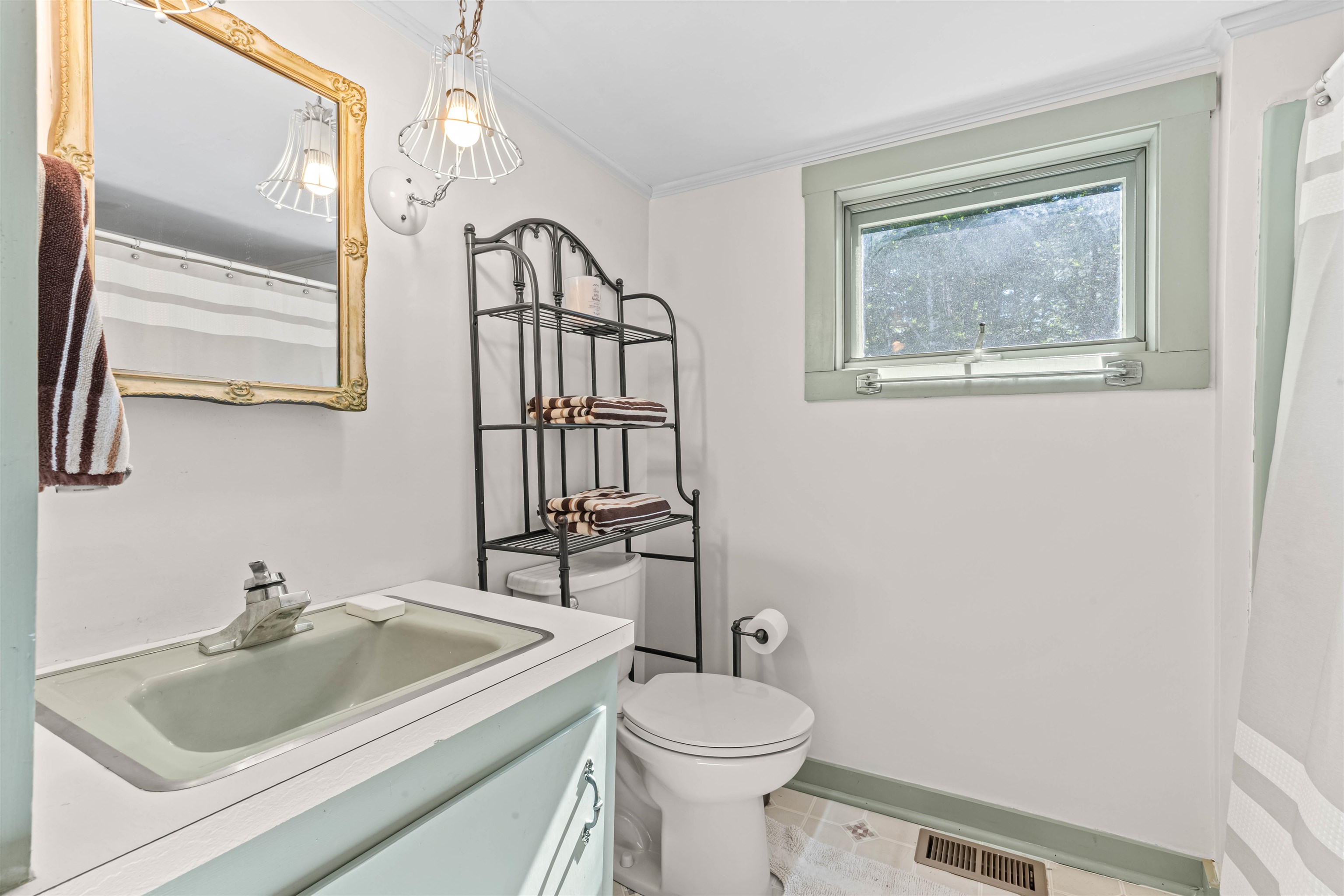 173 Tamworth Road Property Photo 35