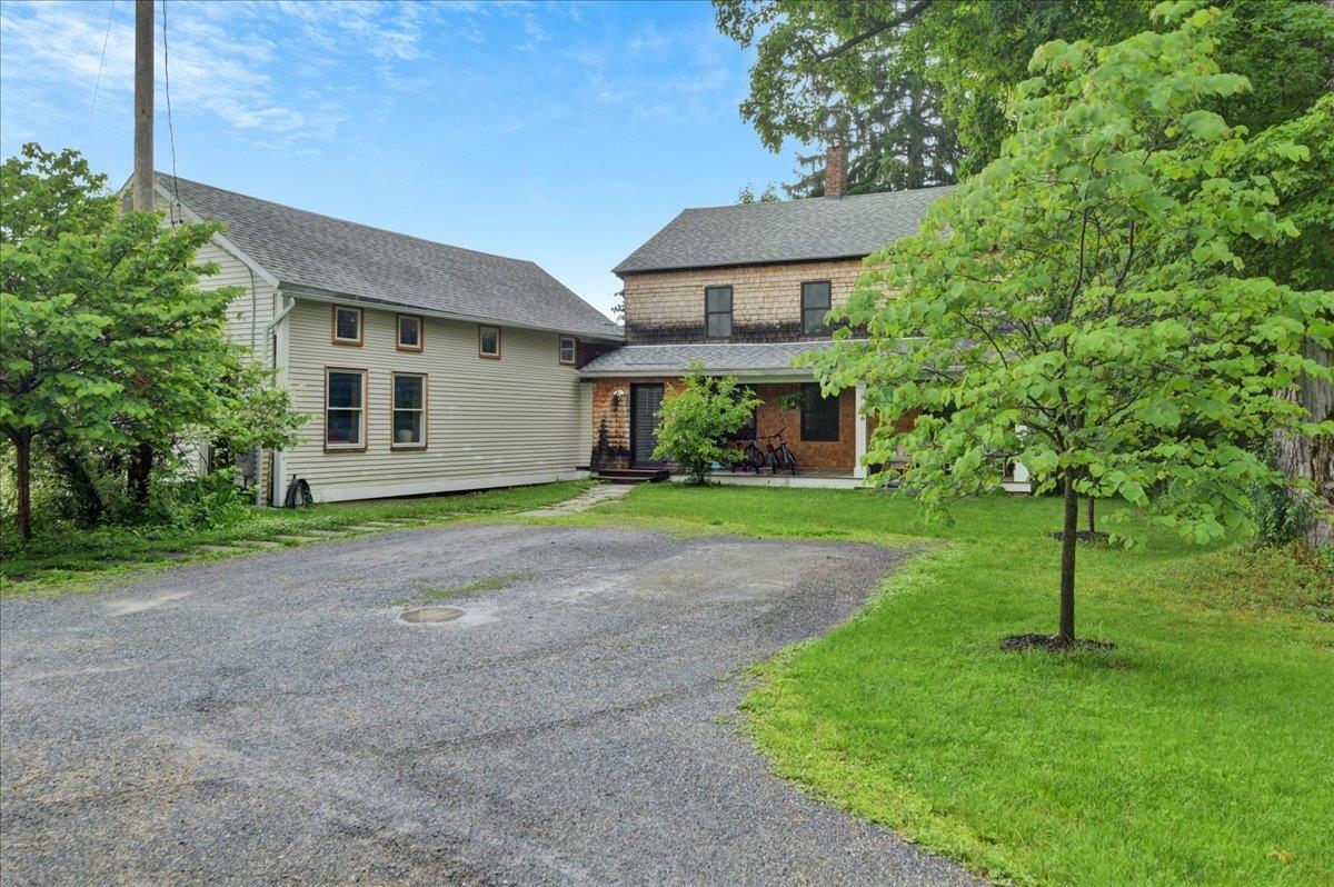 2738 Greenbush Road Property Photo 1