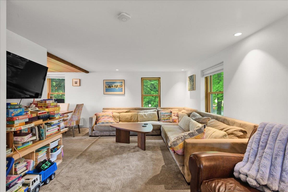 2738 Greenbush Road Property Photo 15