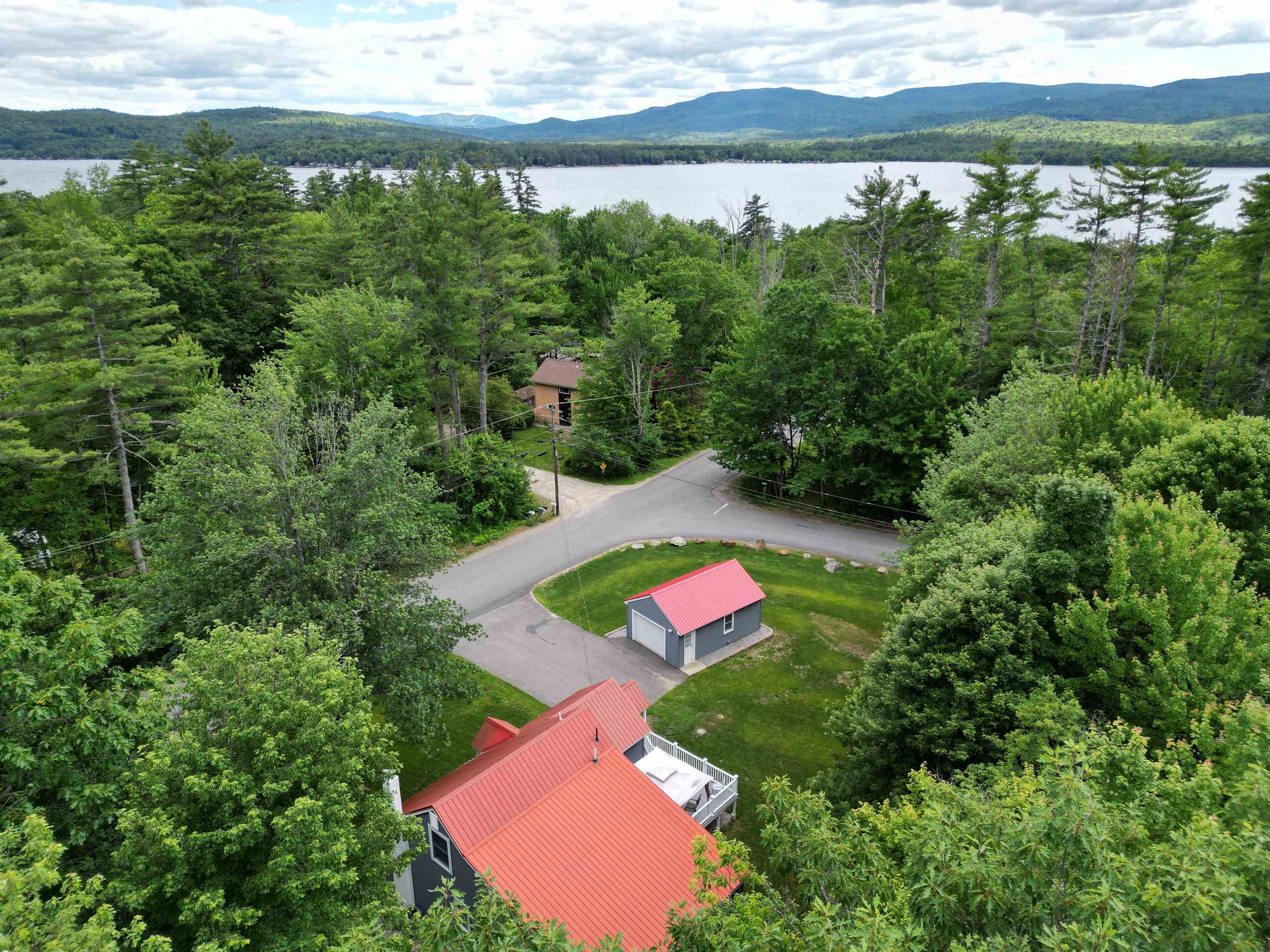 76 Woodside Drive Property Photo 1
