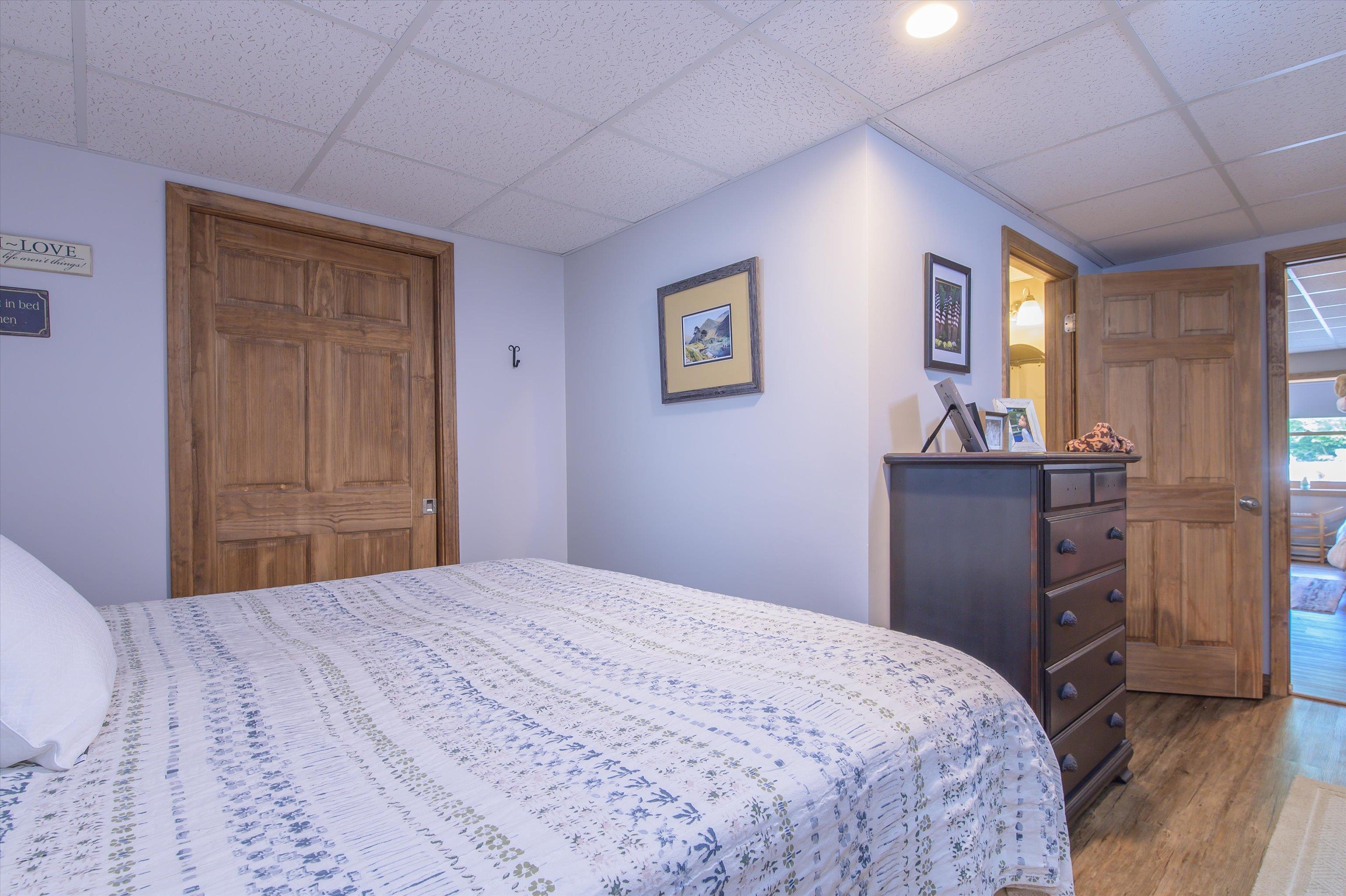 566 Patch Hill Road Property Photo 30