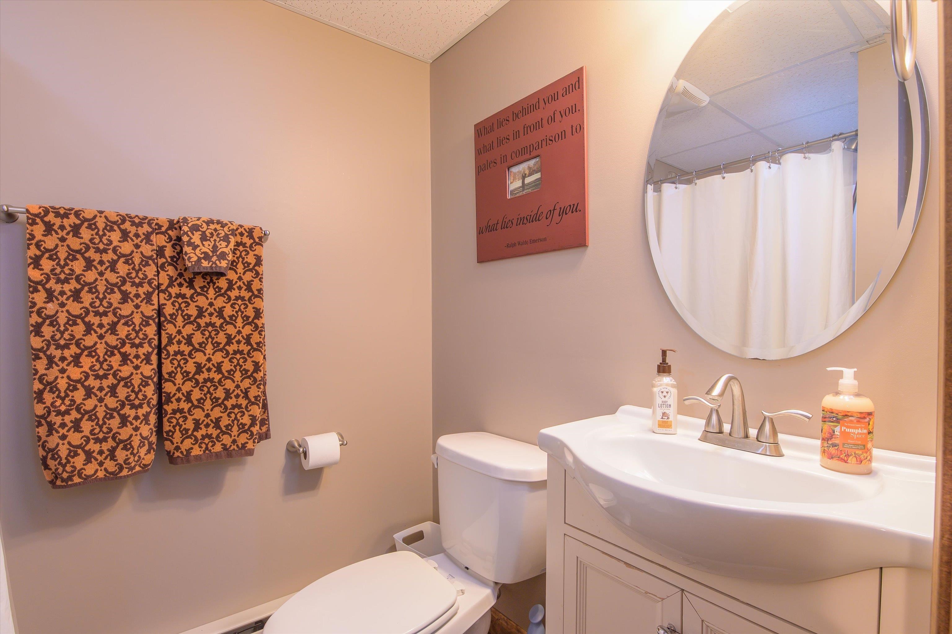 566 Patch Hill Road Property Photo 32