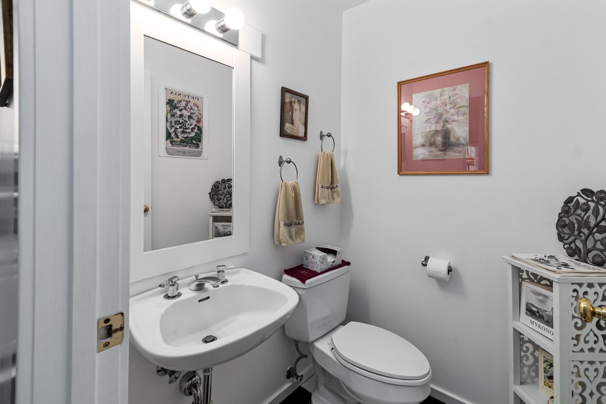 26 Lake Forest Drive Property Photo 14