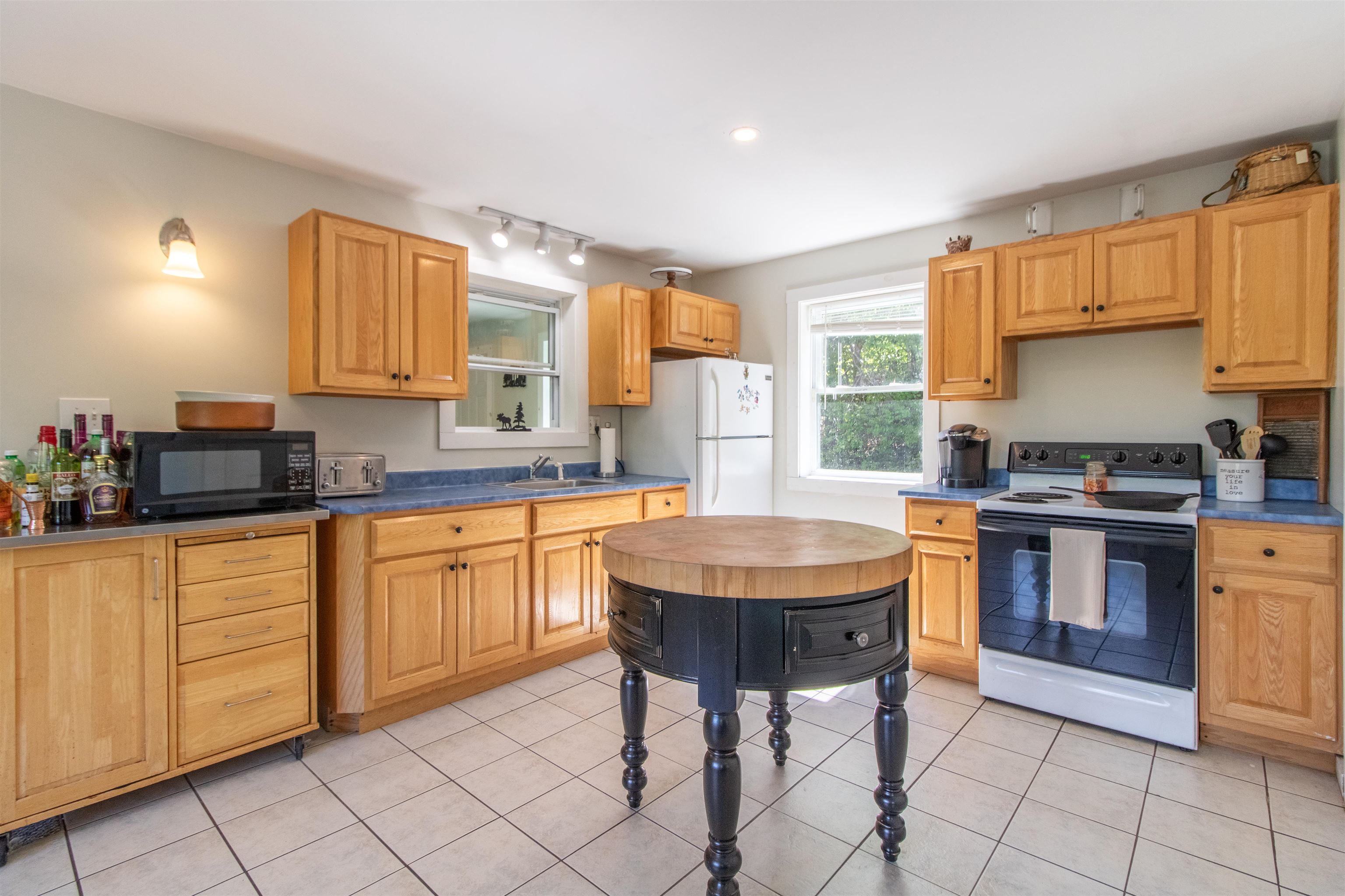 225 Spectacle Pond Road Property Photo 13