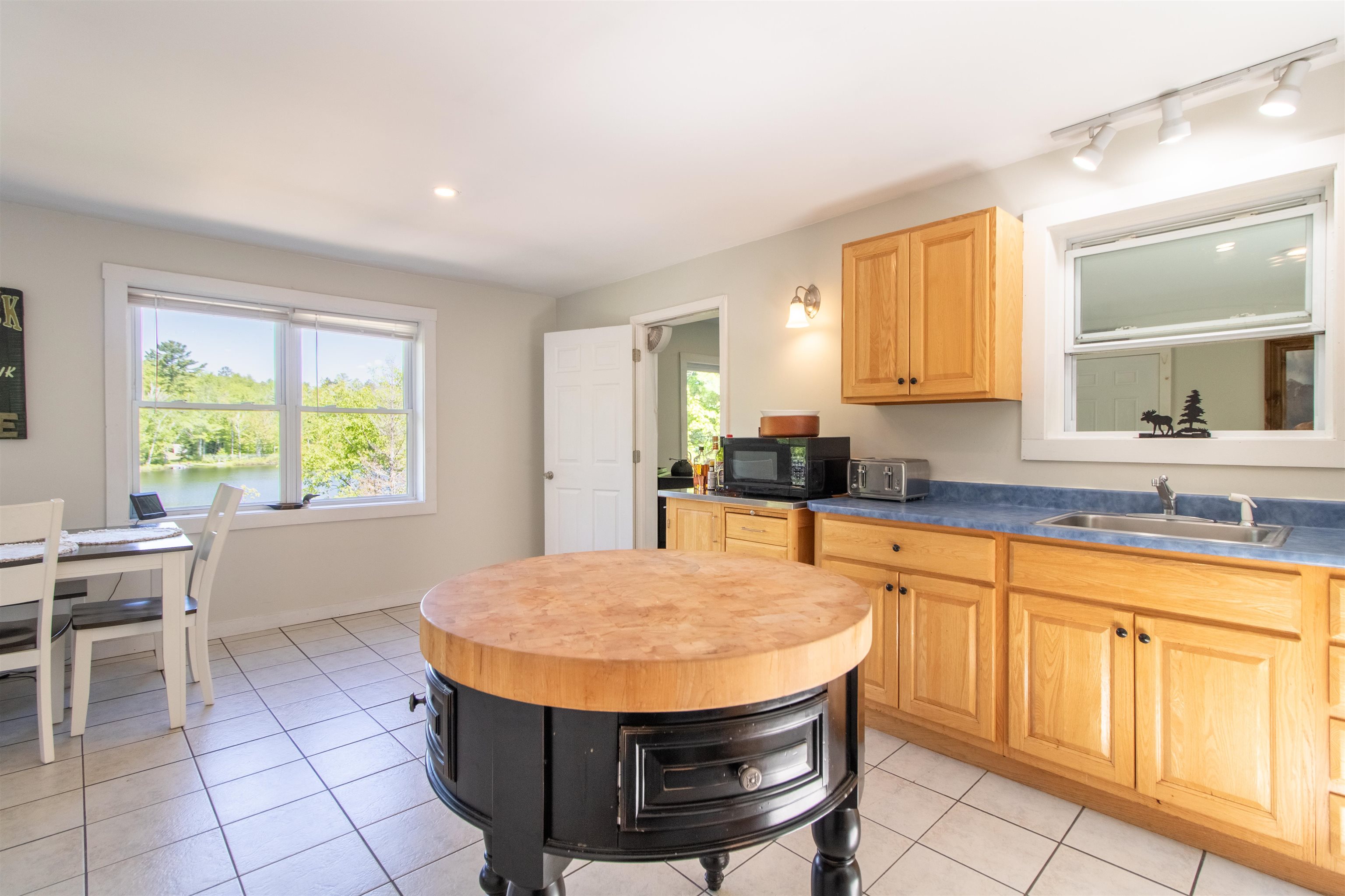 225 Spectacle Pond Road Property Photo 14