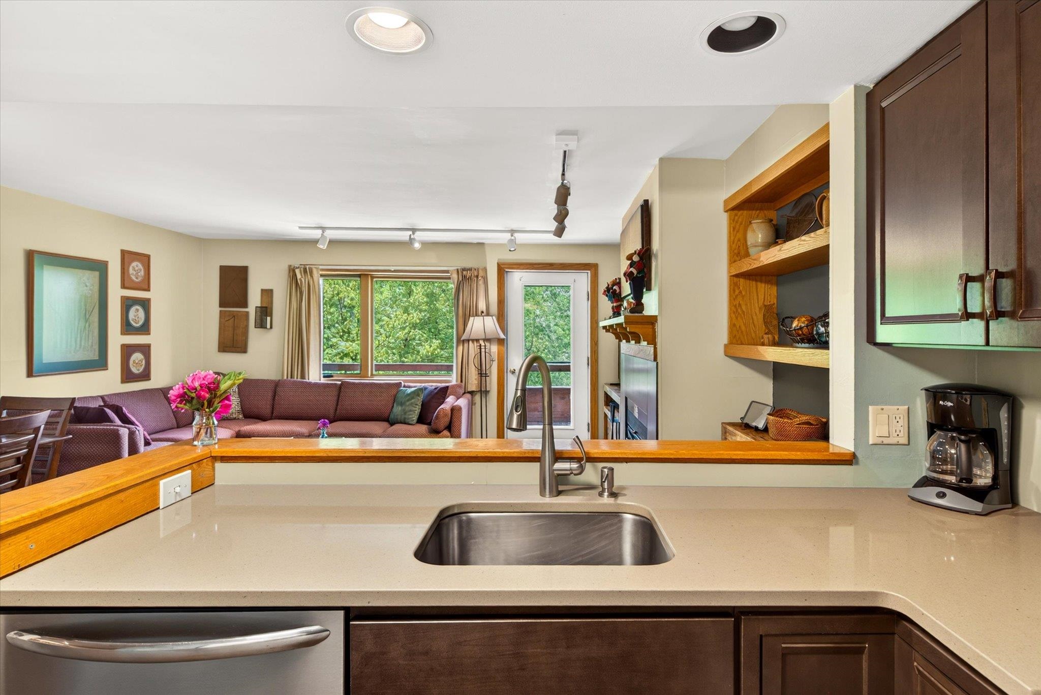 19 High Ridge Road Property Photo 12