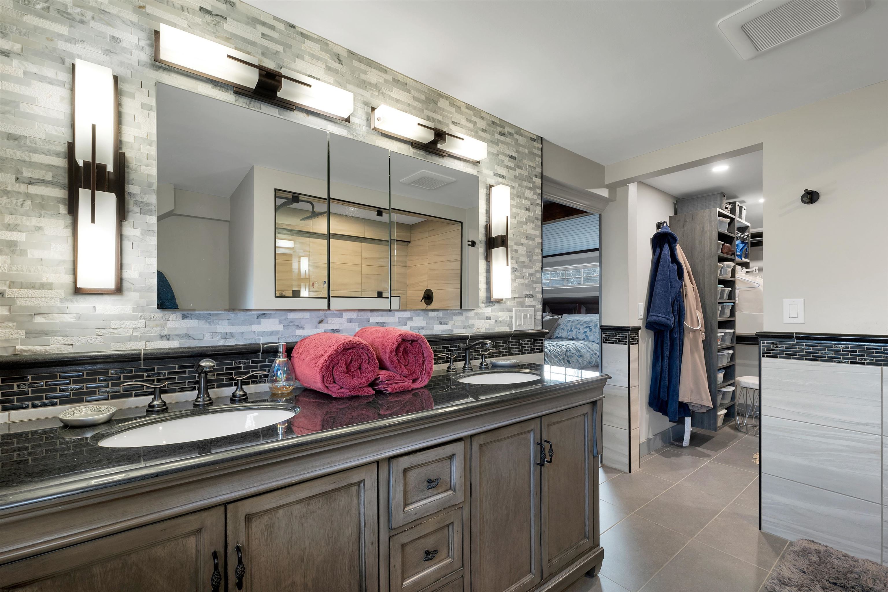 60 Highland Street Property Photo 32