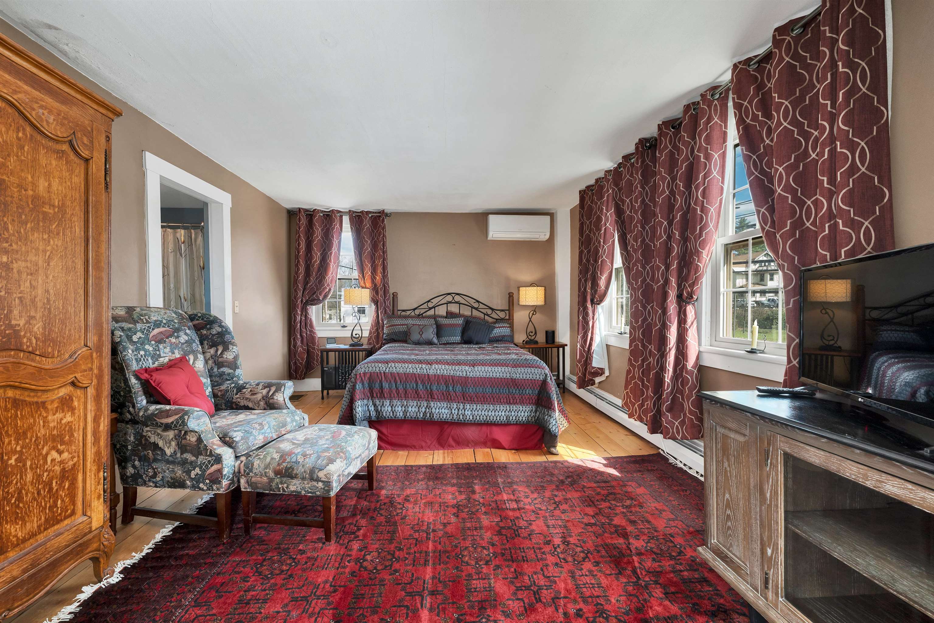 60 Highland Street Property Photo 38