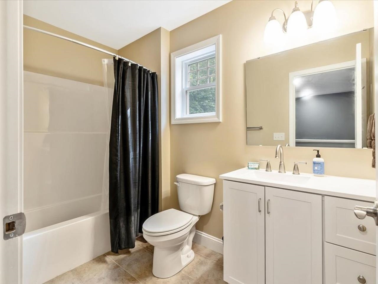 498 Fairfax Street Property Photo 23