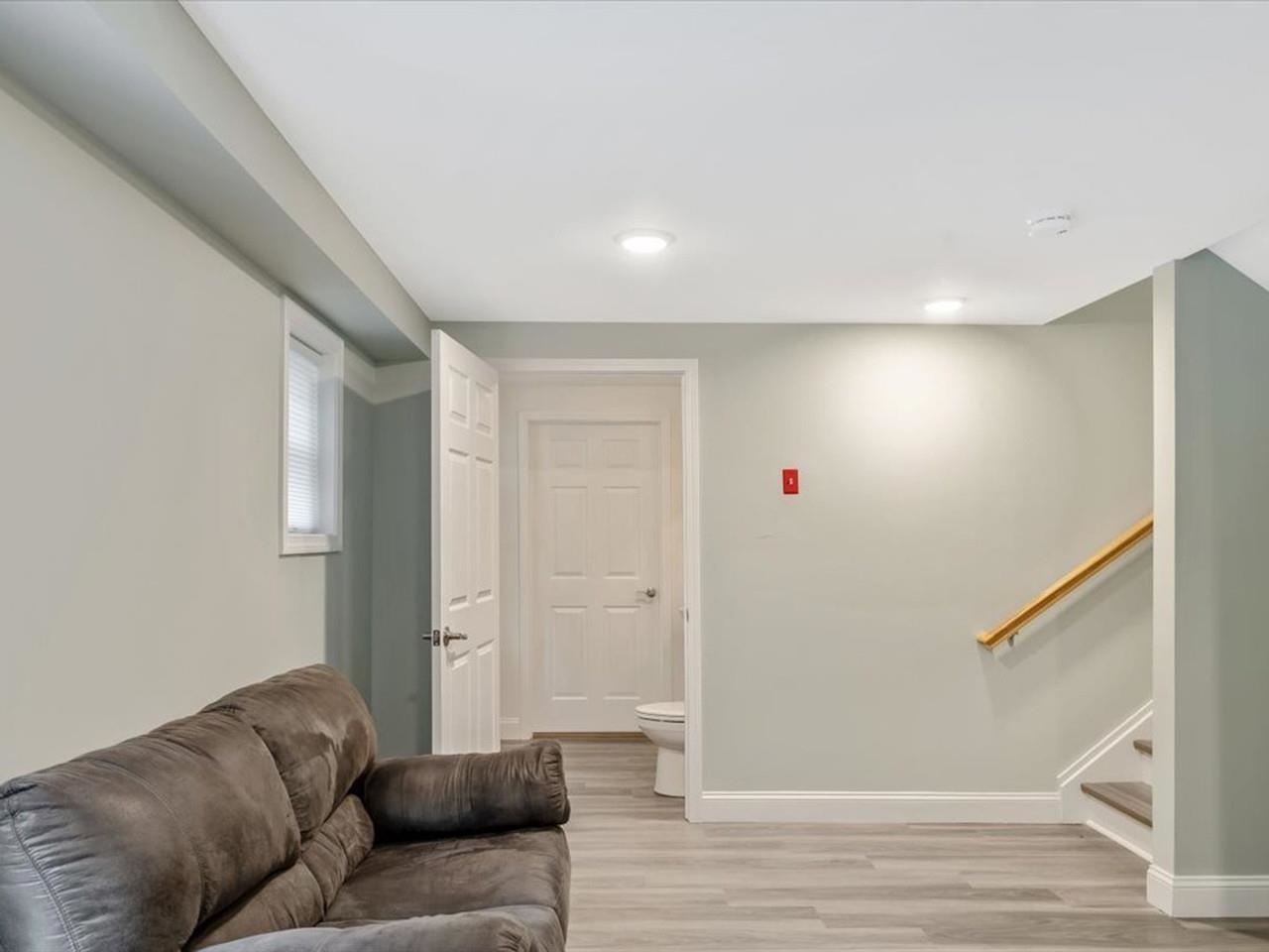 498 Fairfax Street Property Photo 29