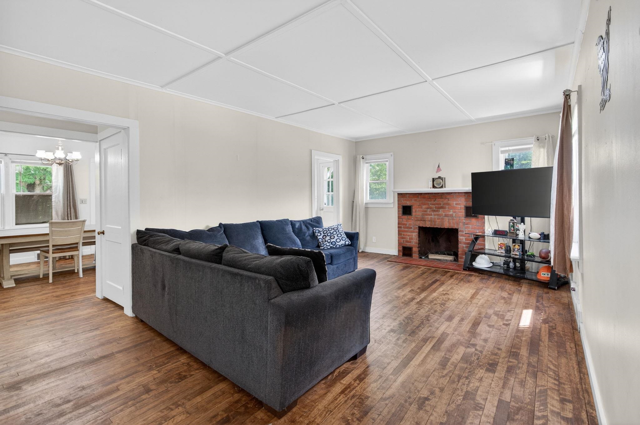 560 Sunapee Street Property Photo 21