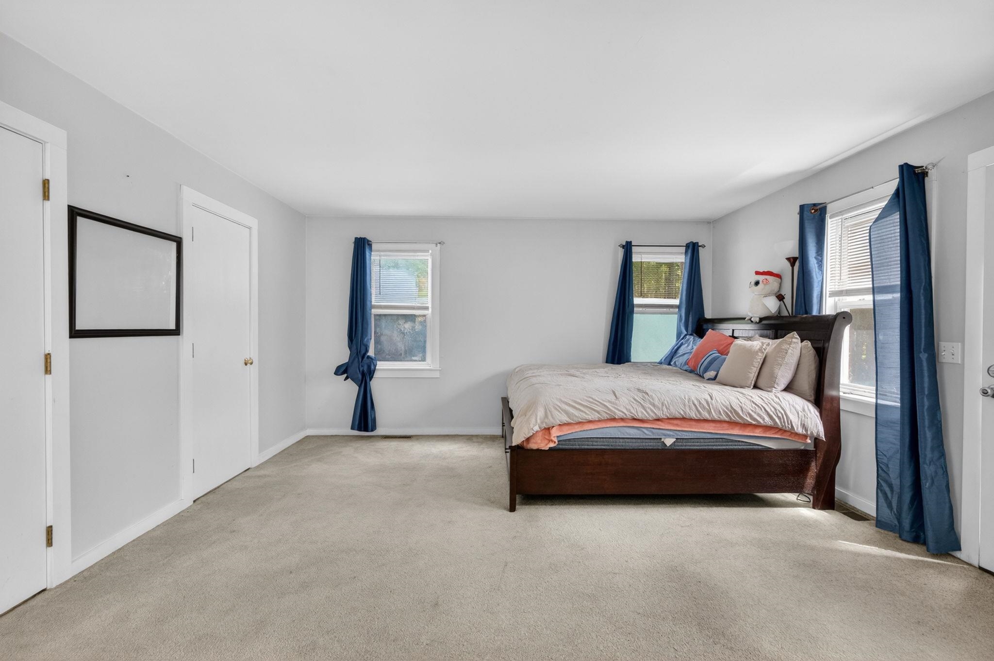 560 Sunapee Street Property Photo 33