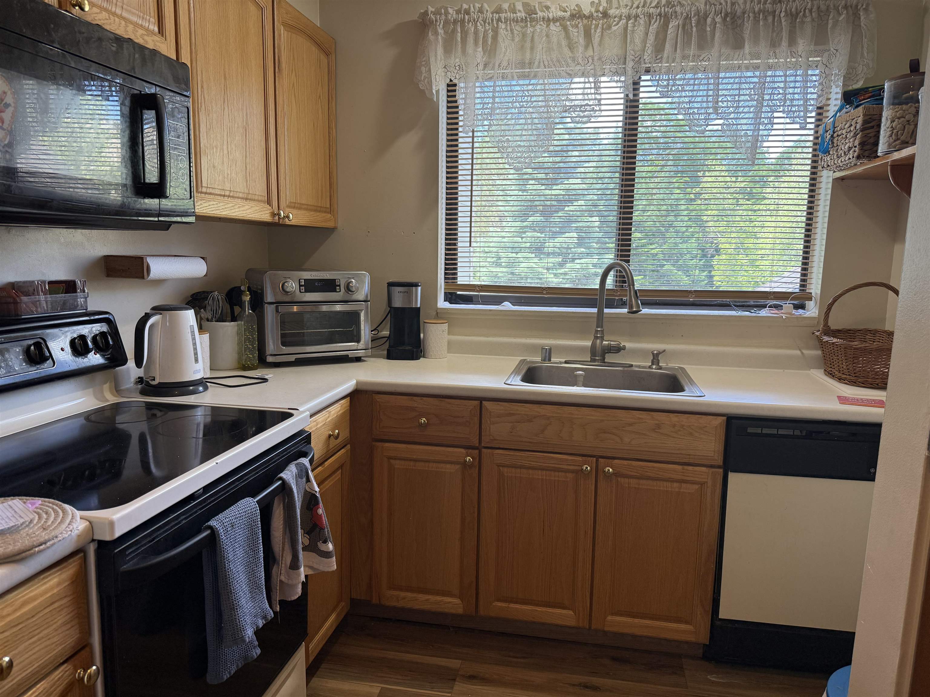 138 Mountain View Drive Property Photo 4