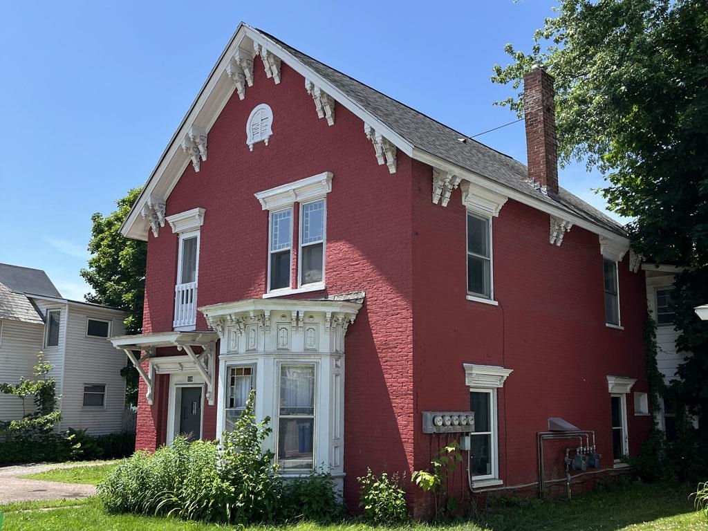 154 Main Street Property Photo 1