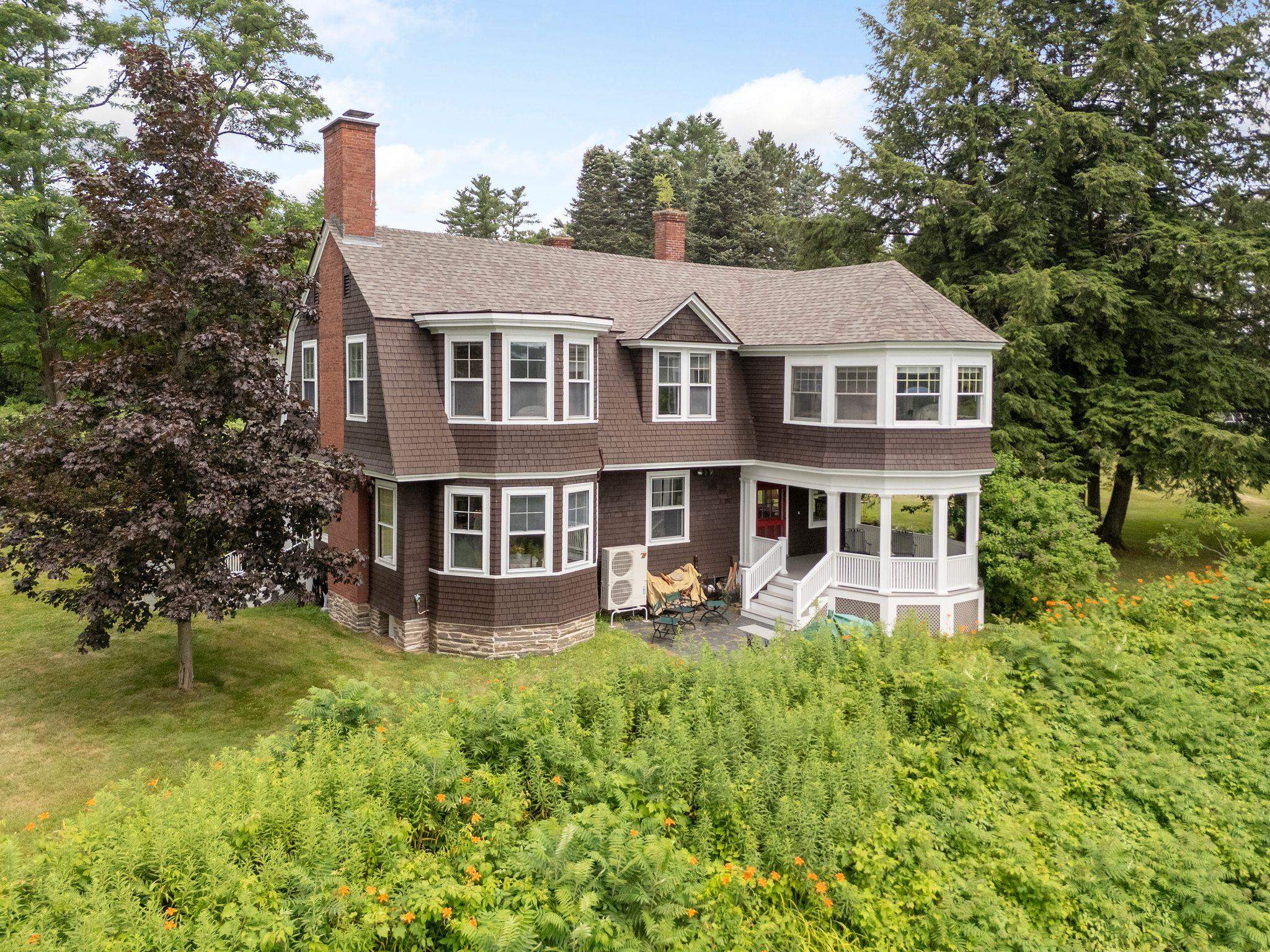 145 The Plateau Property Photo 3