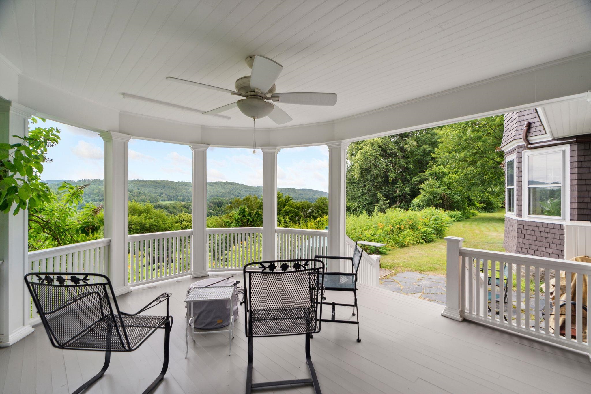 145 The Plateau Property Photo 8