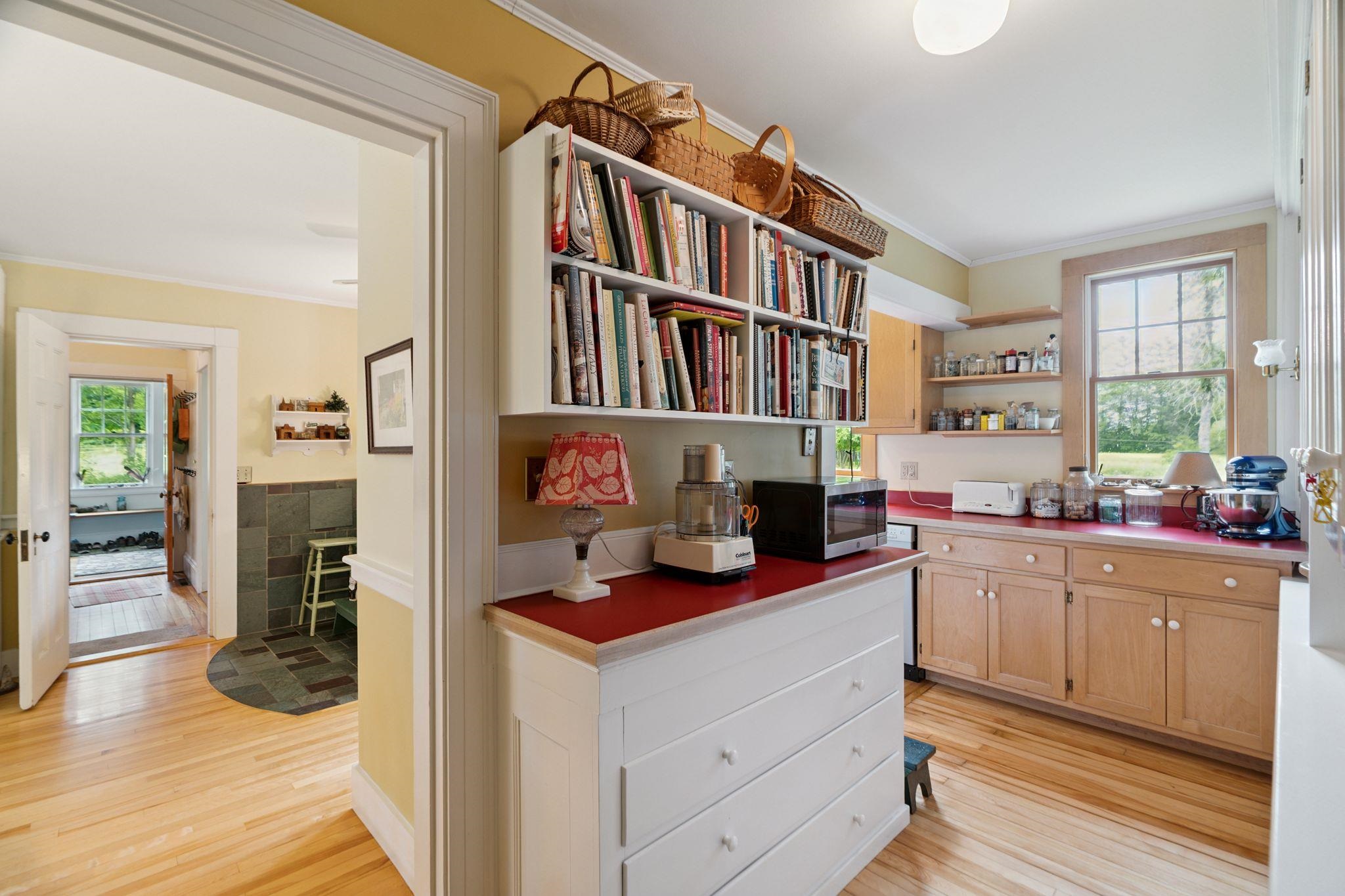 145 The Plateau Property Photo 20