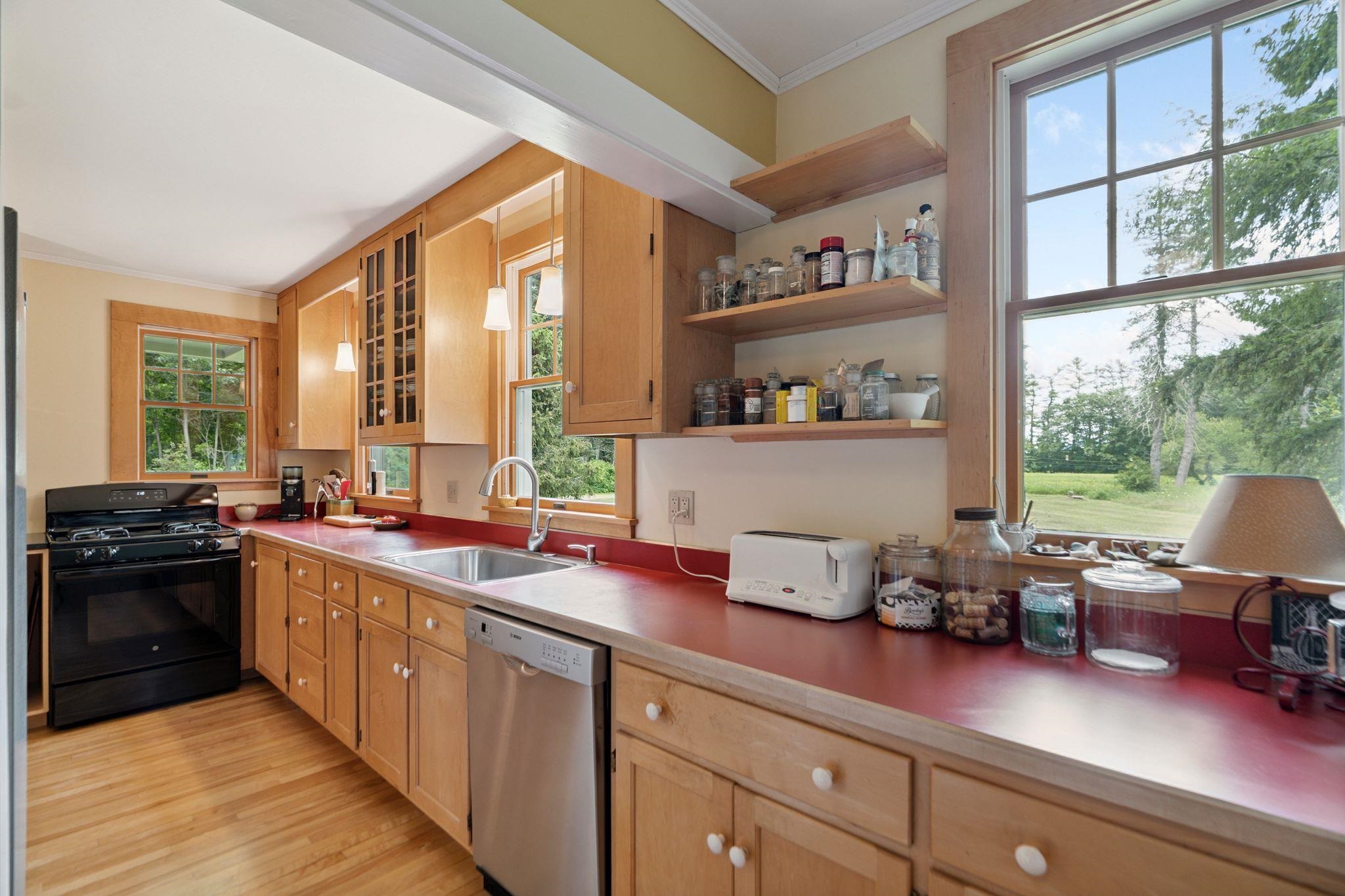 145 The Plateau Property Photo 22