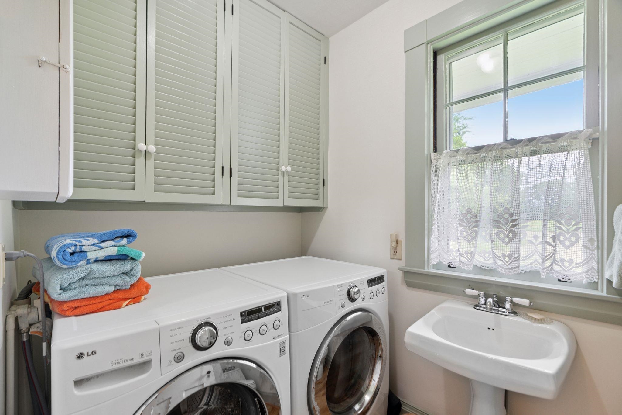 145 The Plateau Property Photo 39