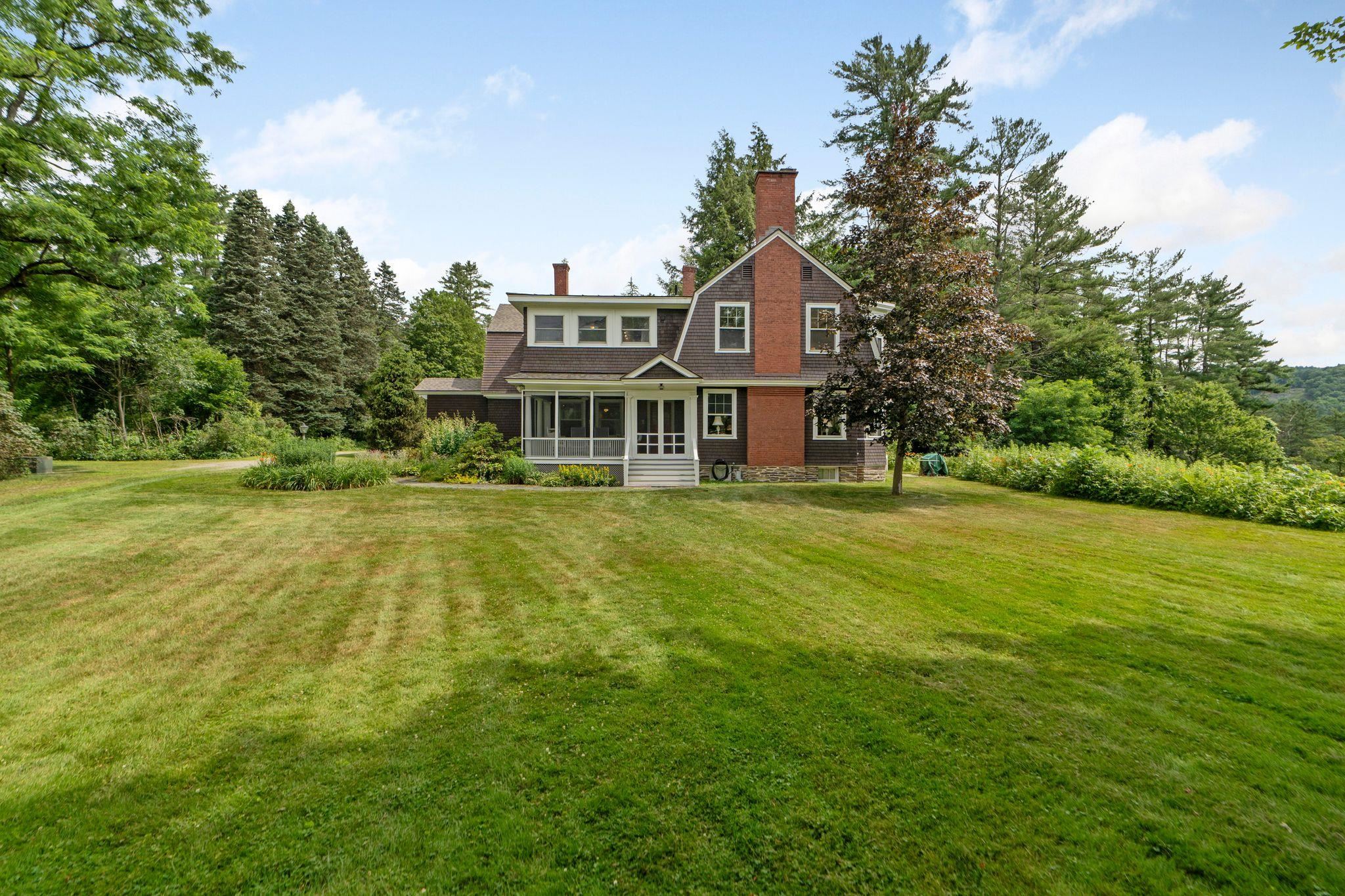 145 The Plateau Property Photo 41