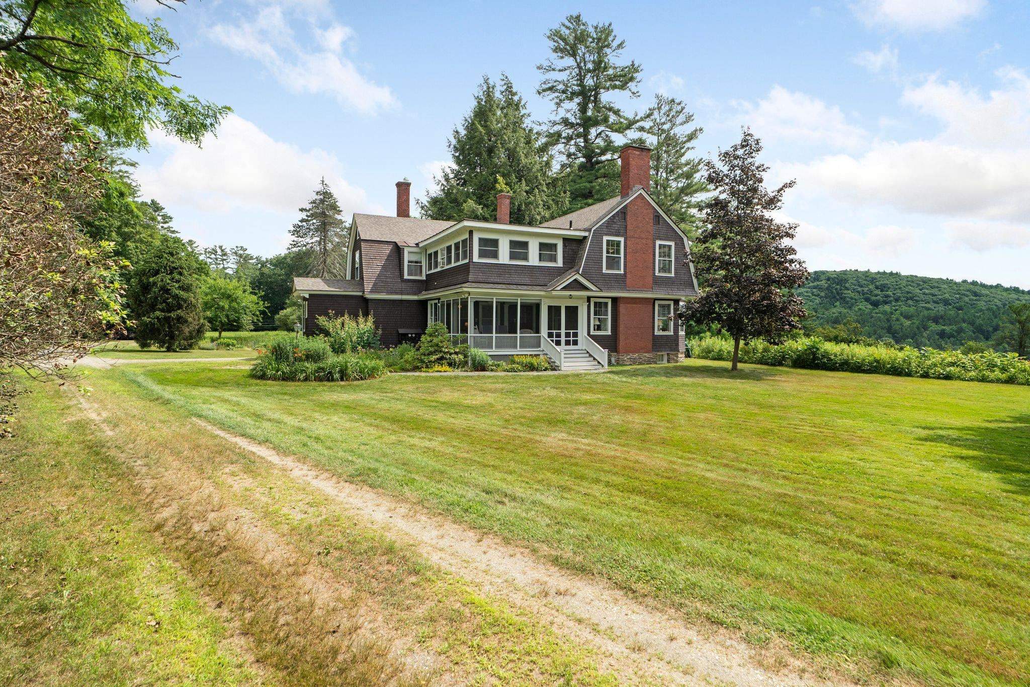 145 The Plateau Property Photo 43