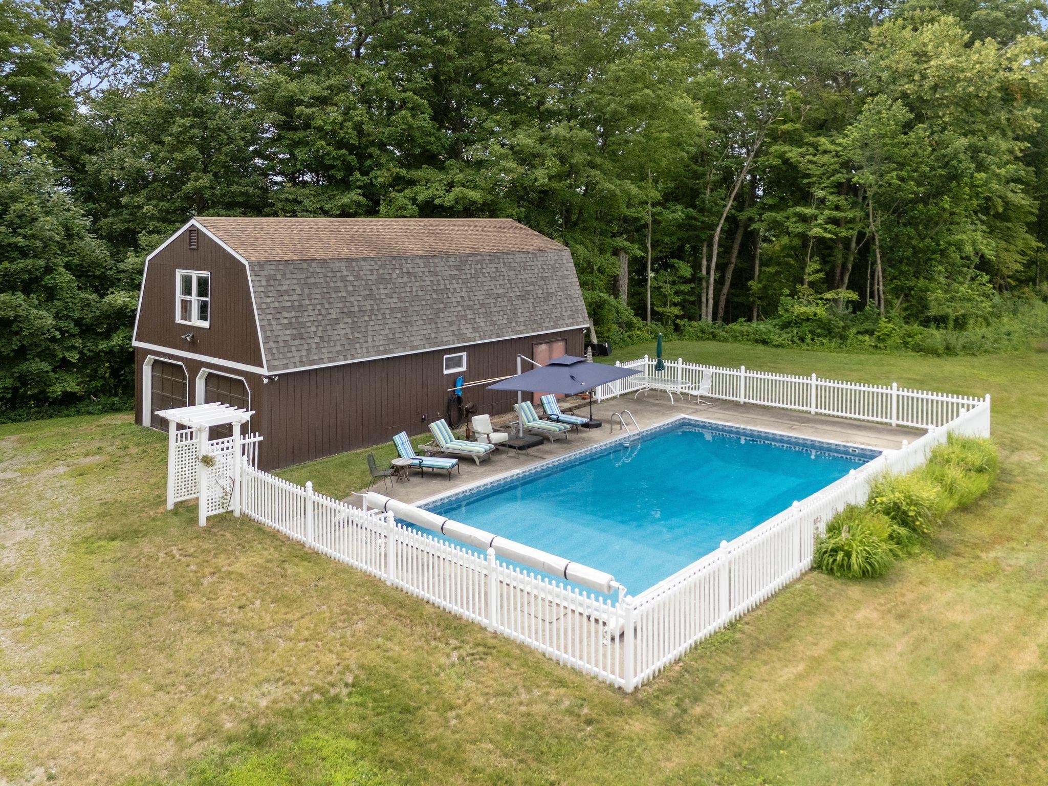 145 The Plateau Property Photo 47