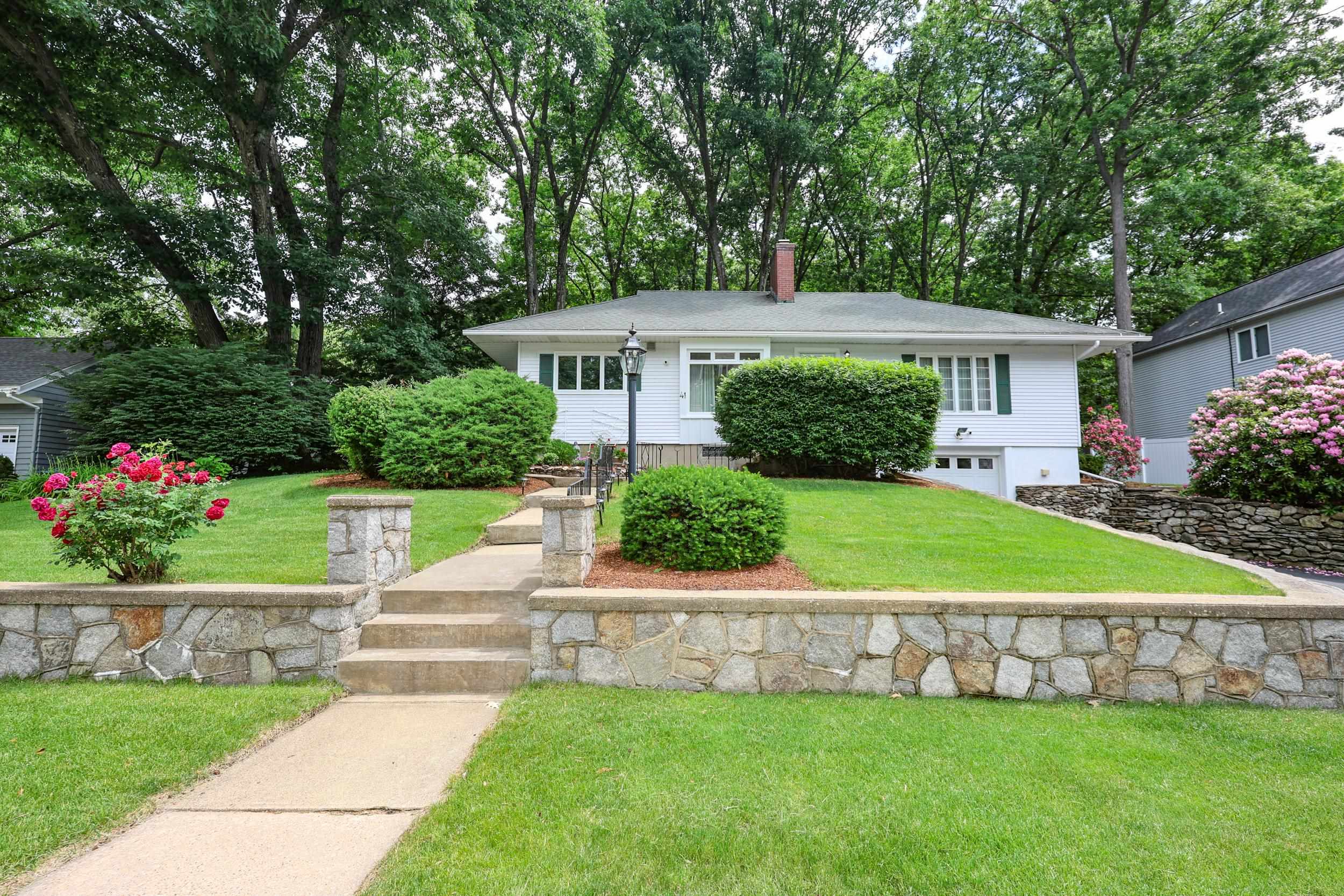 41 Bruce Road Property Photo 1