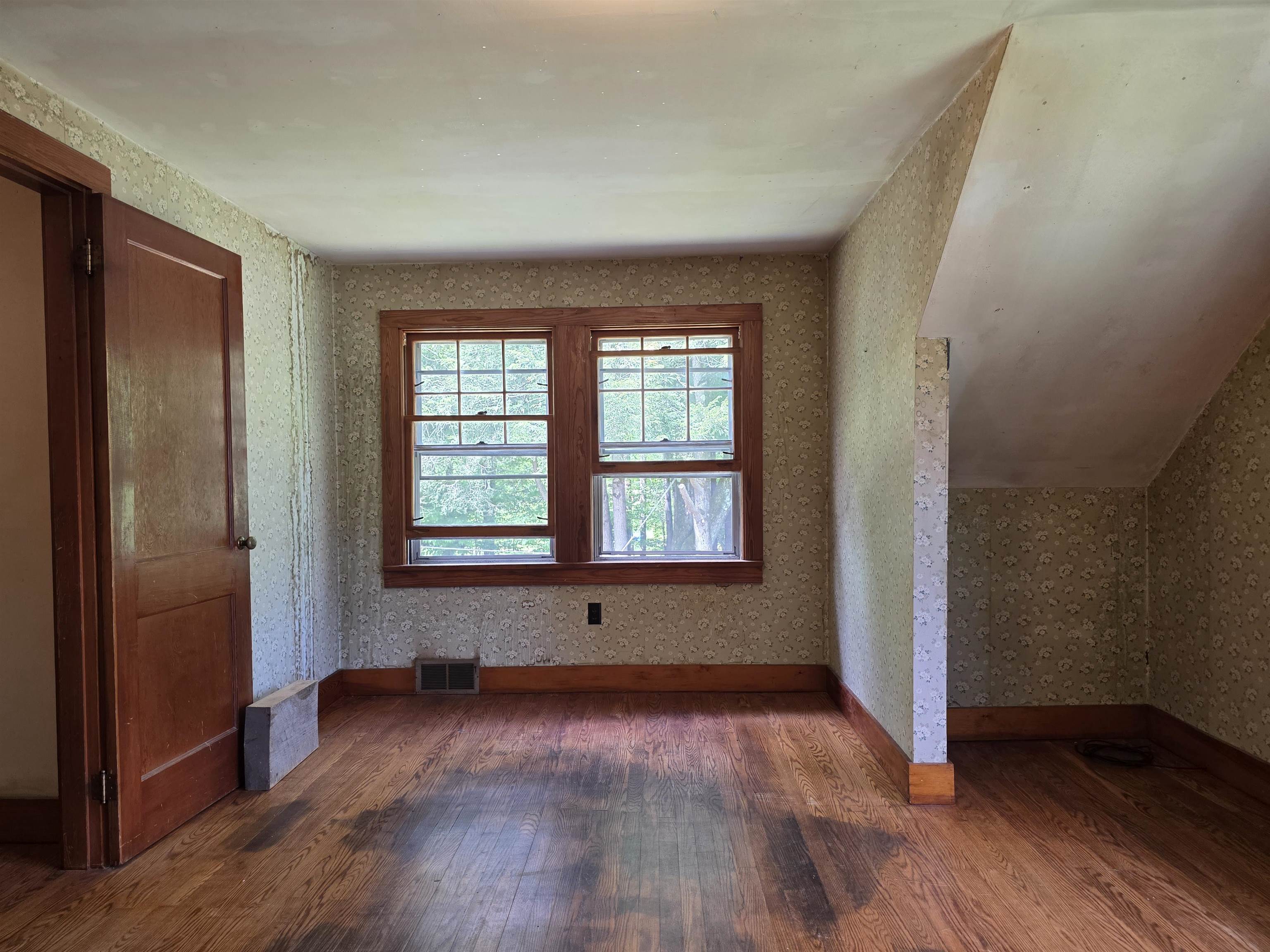 373 Vermont Route 30 Property Photo 28