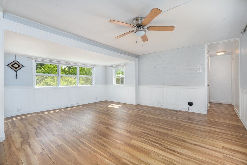 10 Knights Lane Property Photo 3