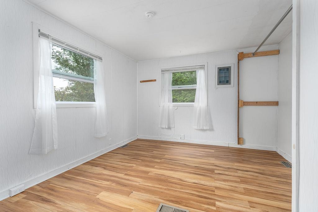 10 Knights Lane Property Photo 13