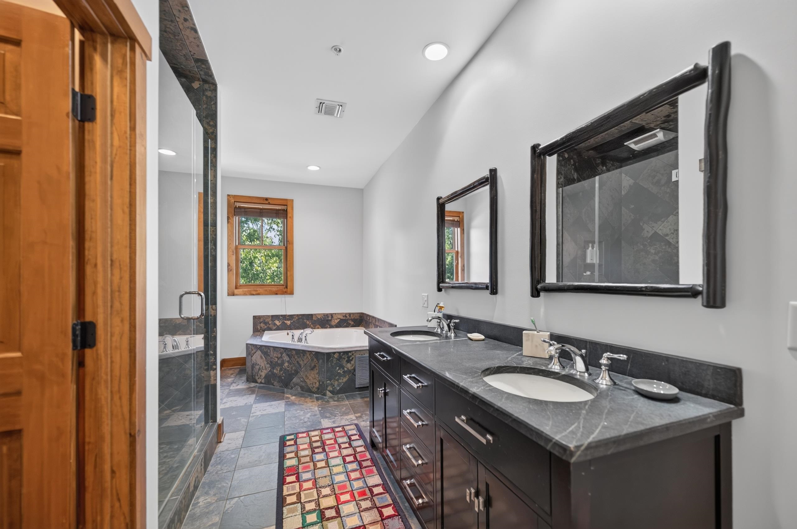 1c Ego Alley Property Photo 12