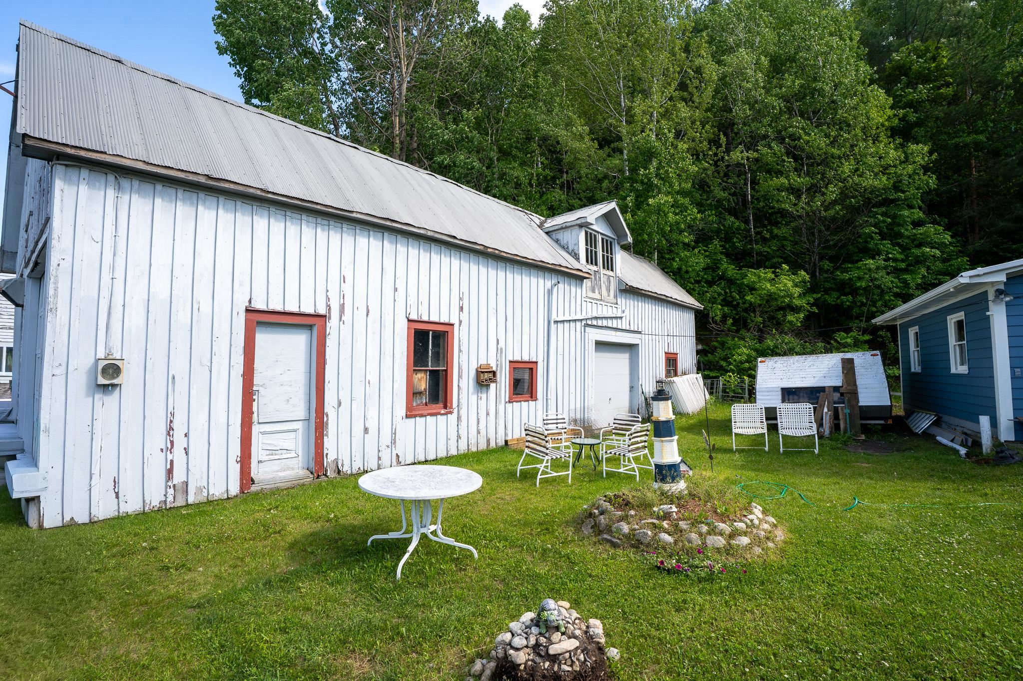 8 Birch Street Property Photo 5