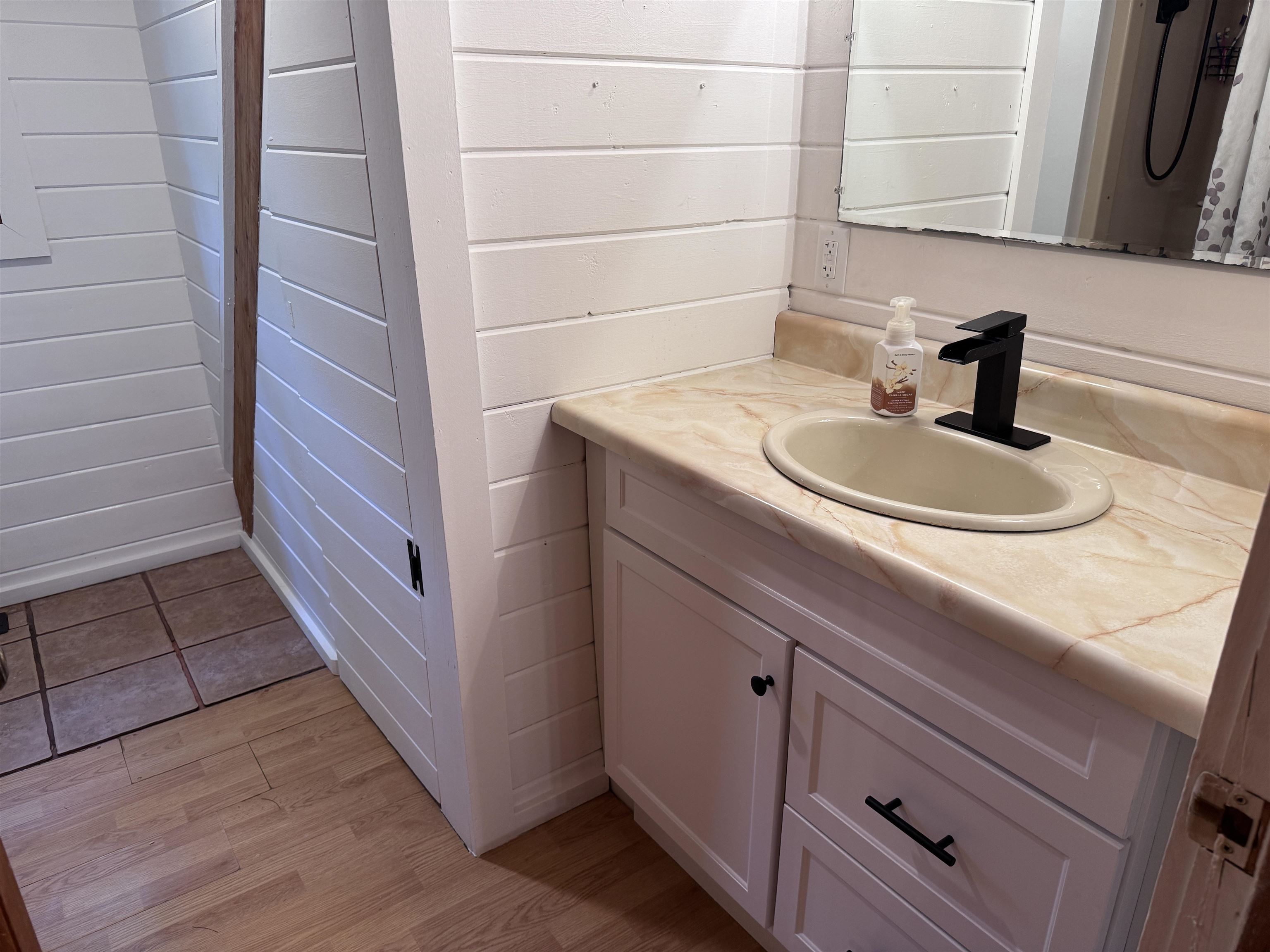 108 Old Bennington Road Property Photo 34