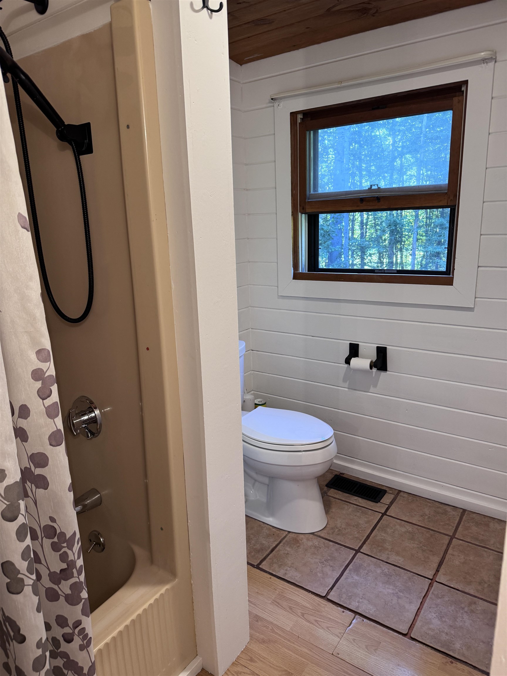 108 Old Bennington Road Property Photo 35