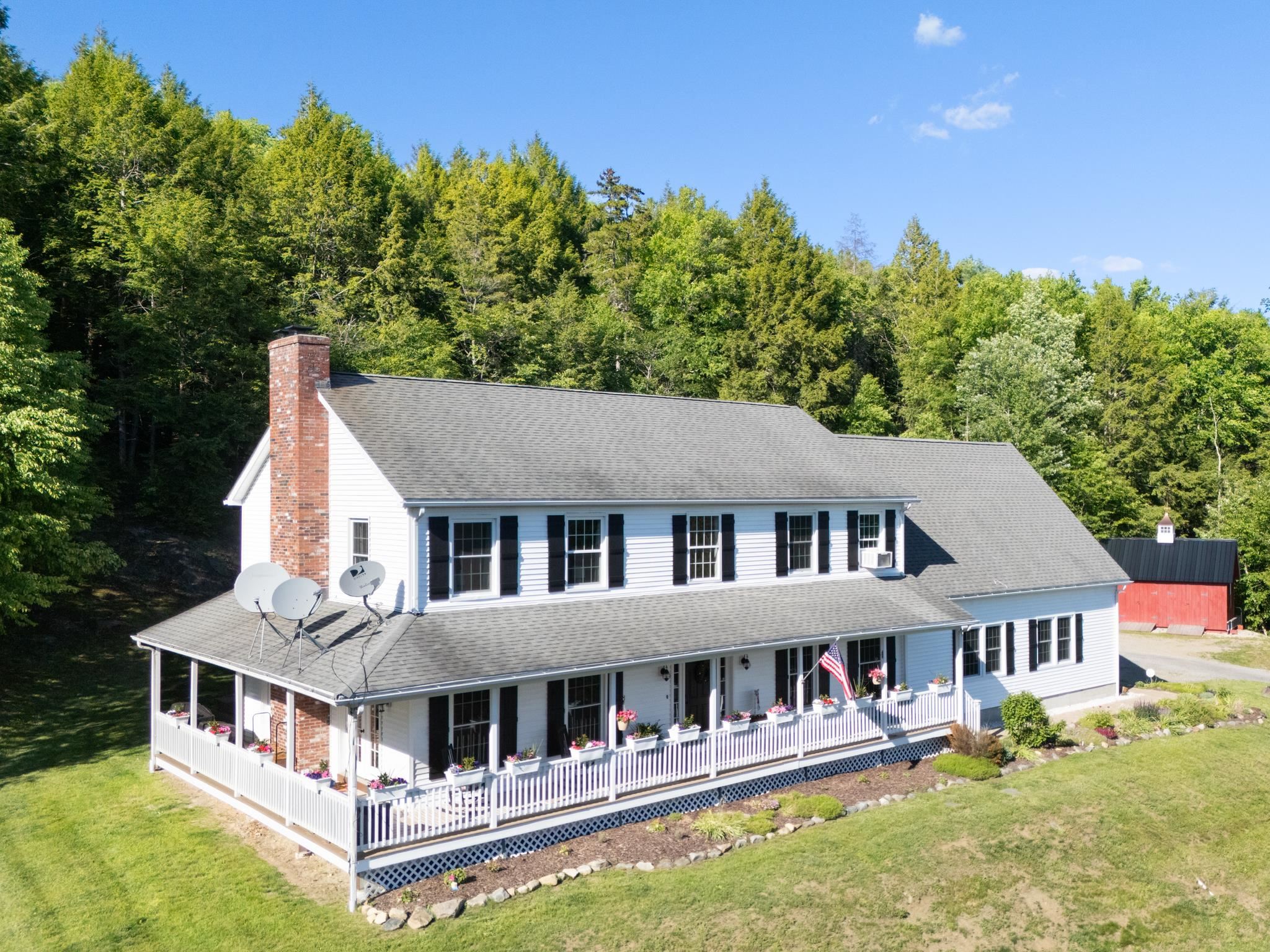 598 Hubbard Hill Road Property Photo 2