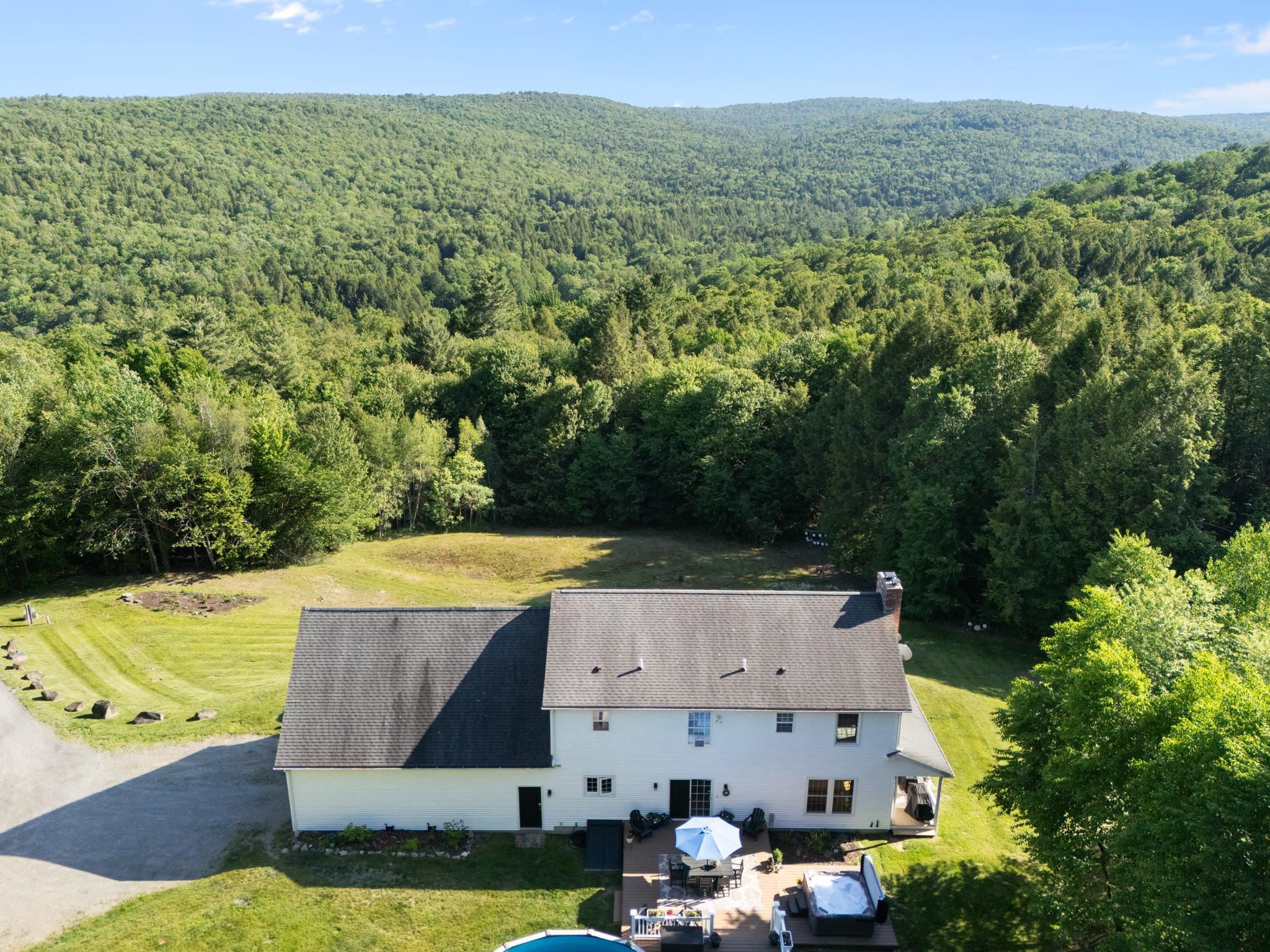 598 Hubbard Hill Road Property Photo 4