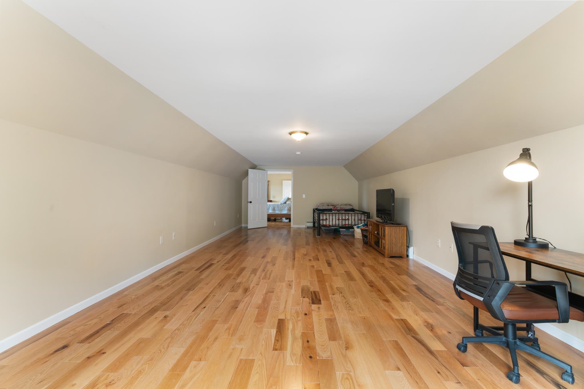 598 Hubbard Hill Road Property Photo 32