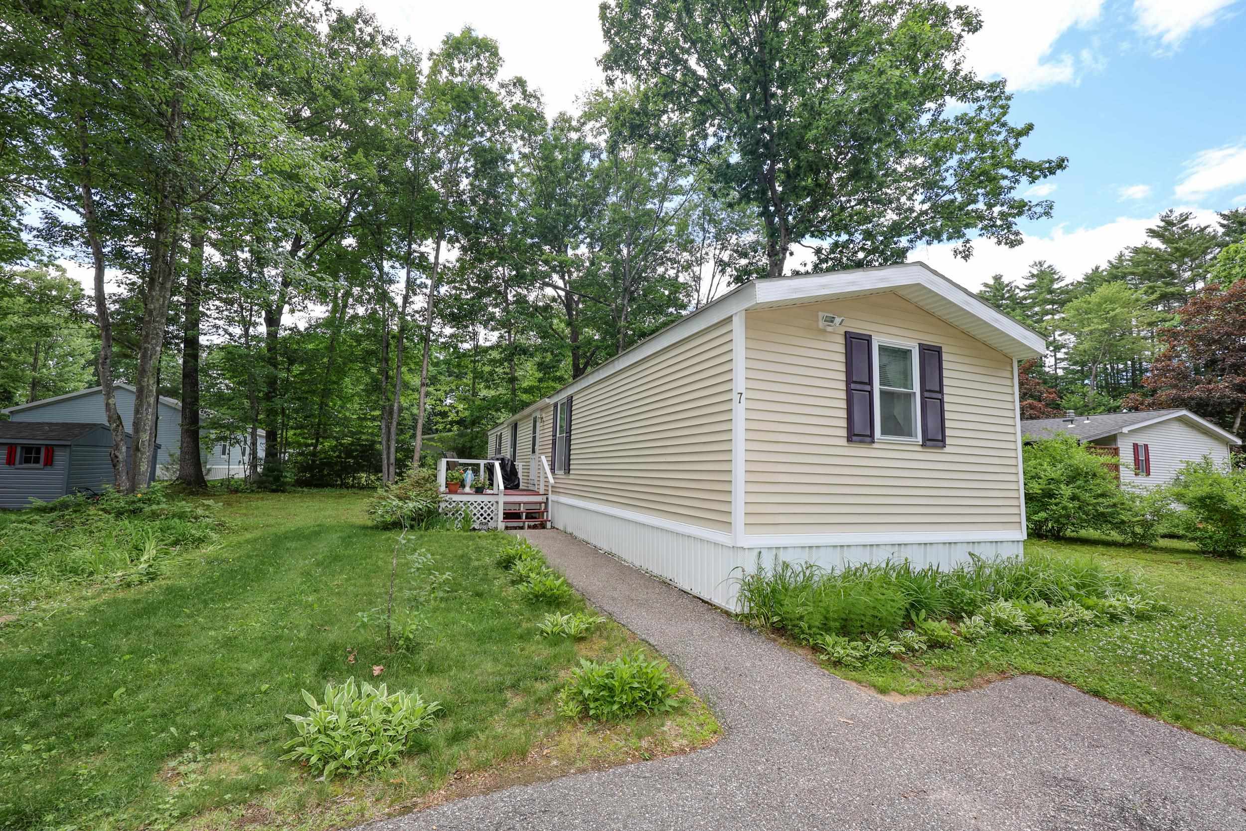 7 Marilyn Drive Property Photo 1