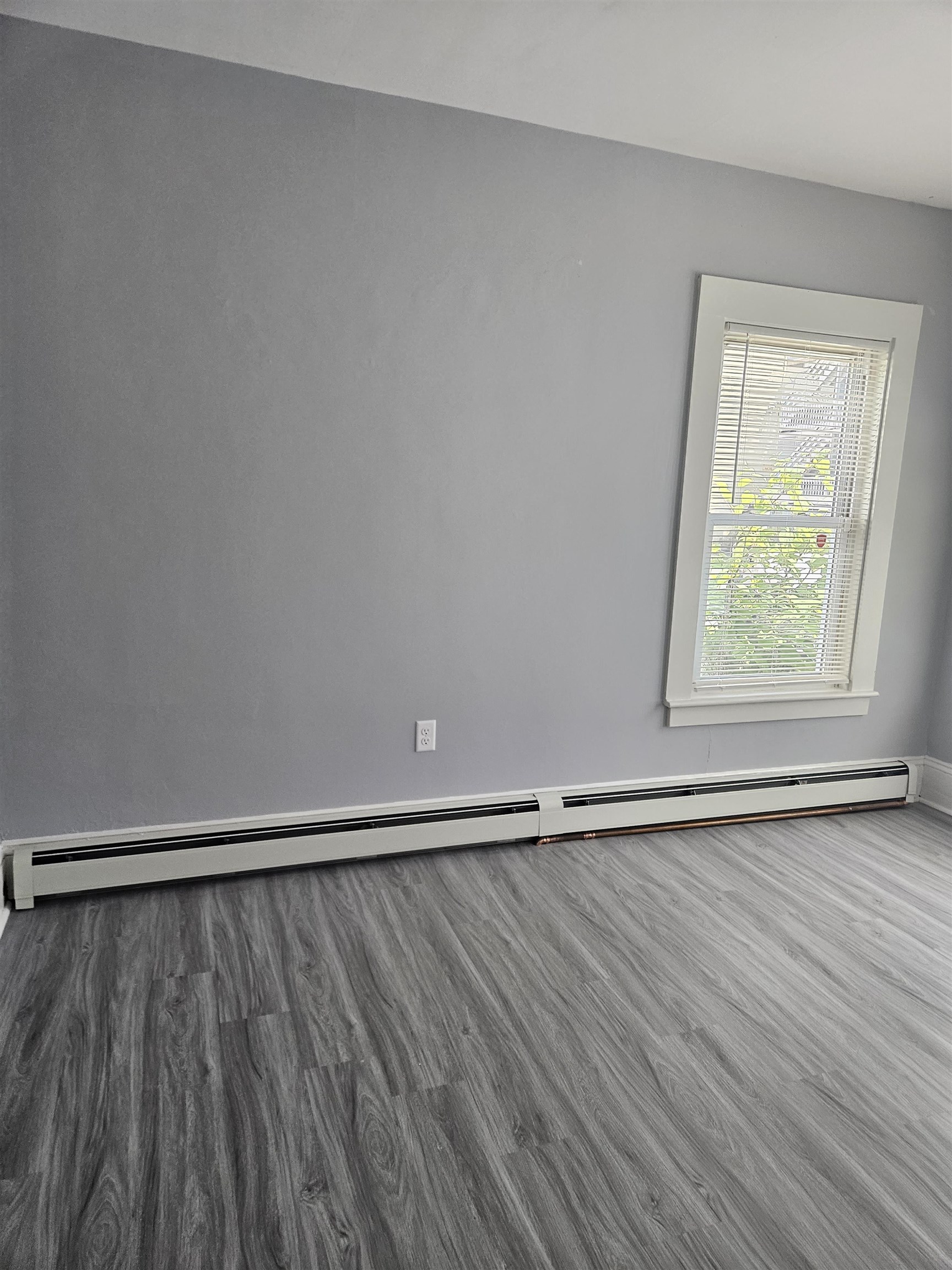 637 Harvard Street Property Photo 2