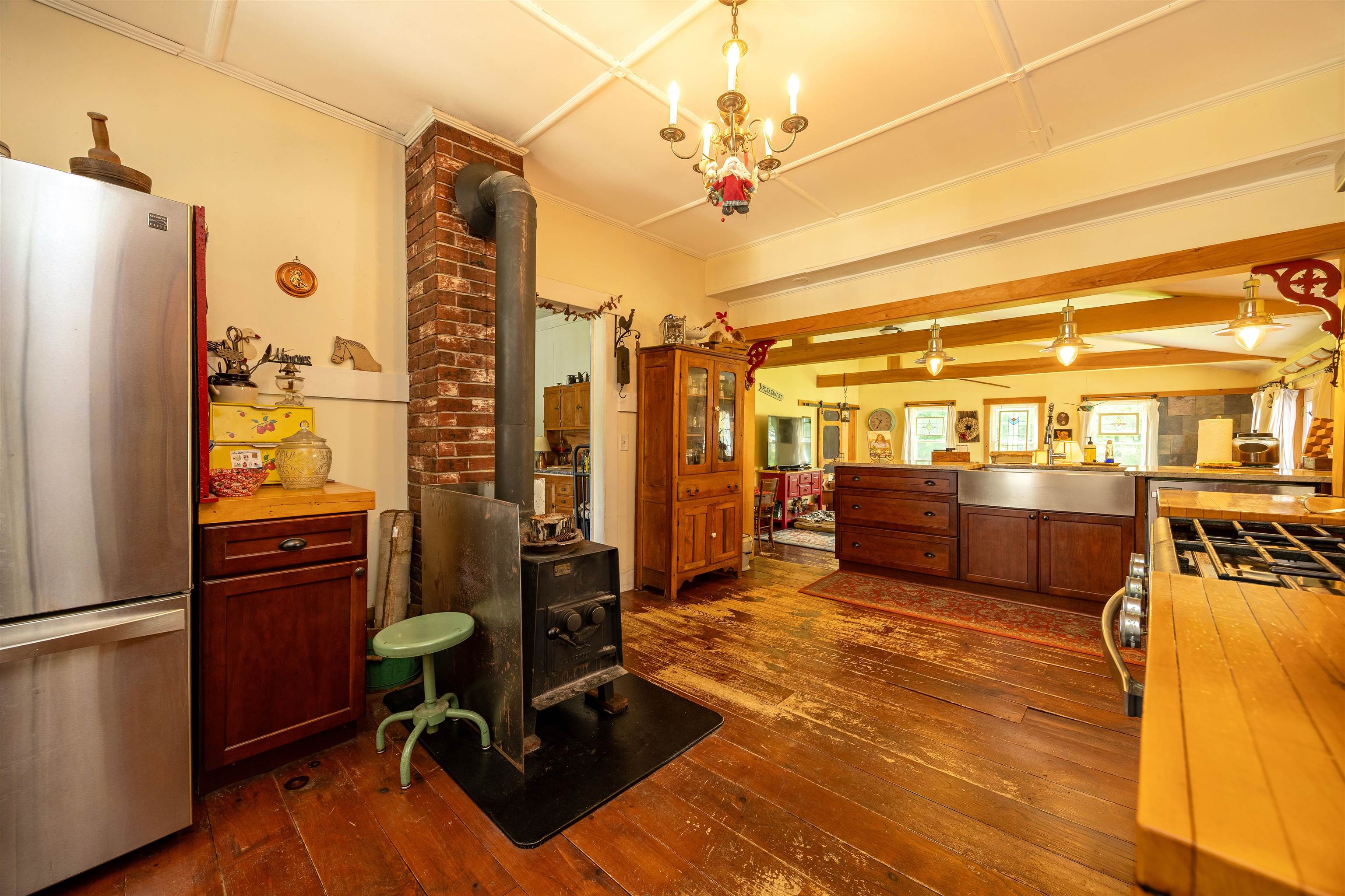 13 Pleasant Street Property Photo 21