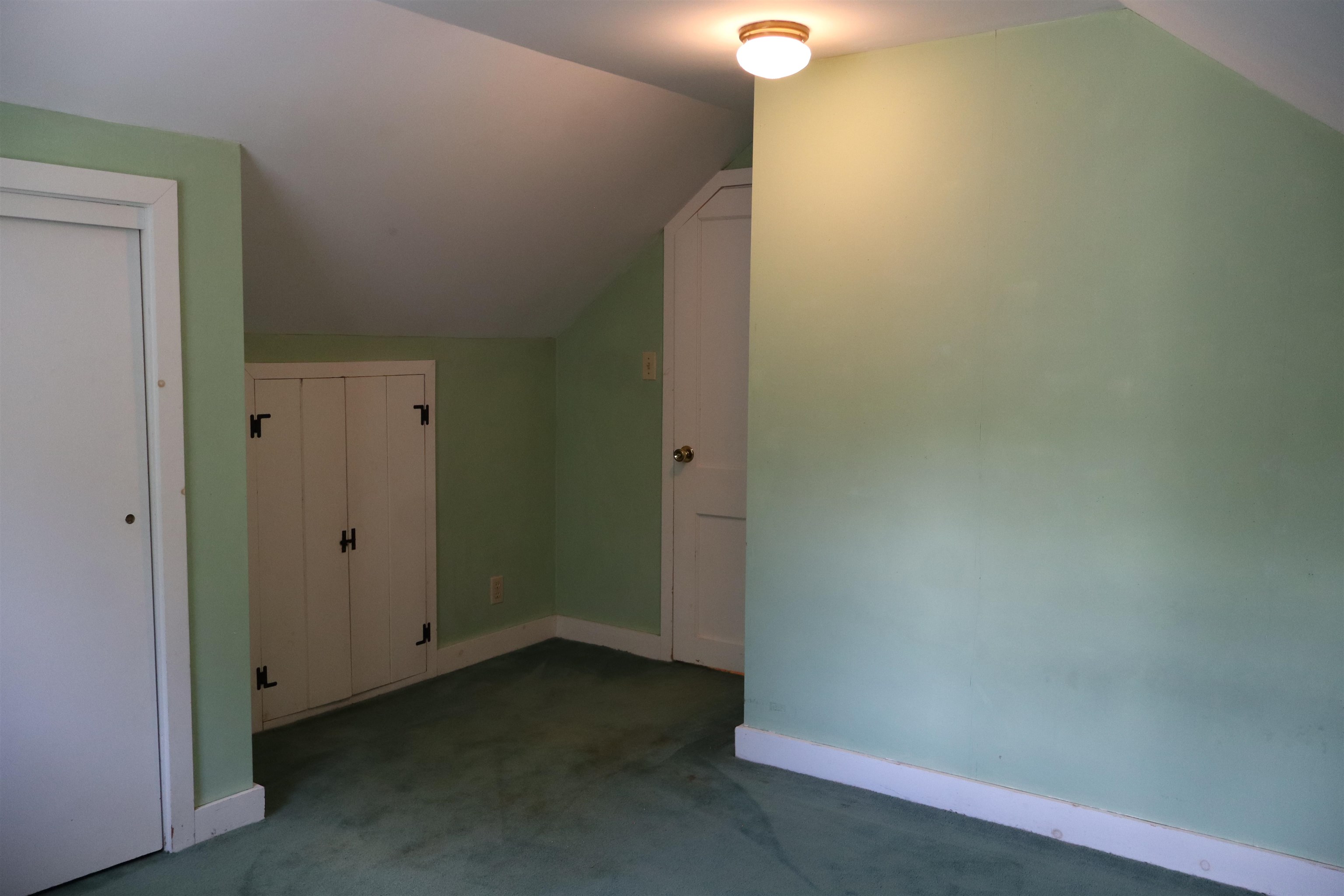 81 Onward Street Property Photo 36