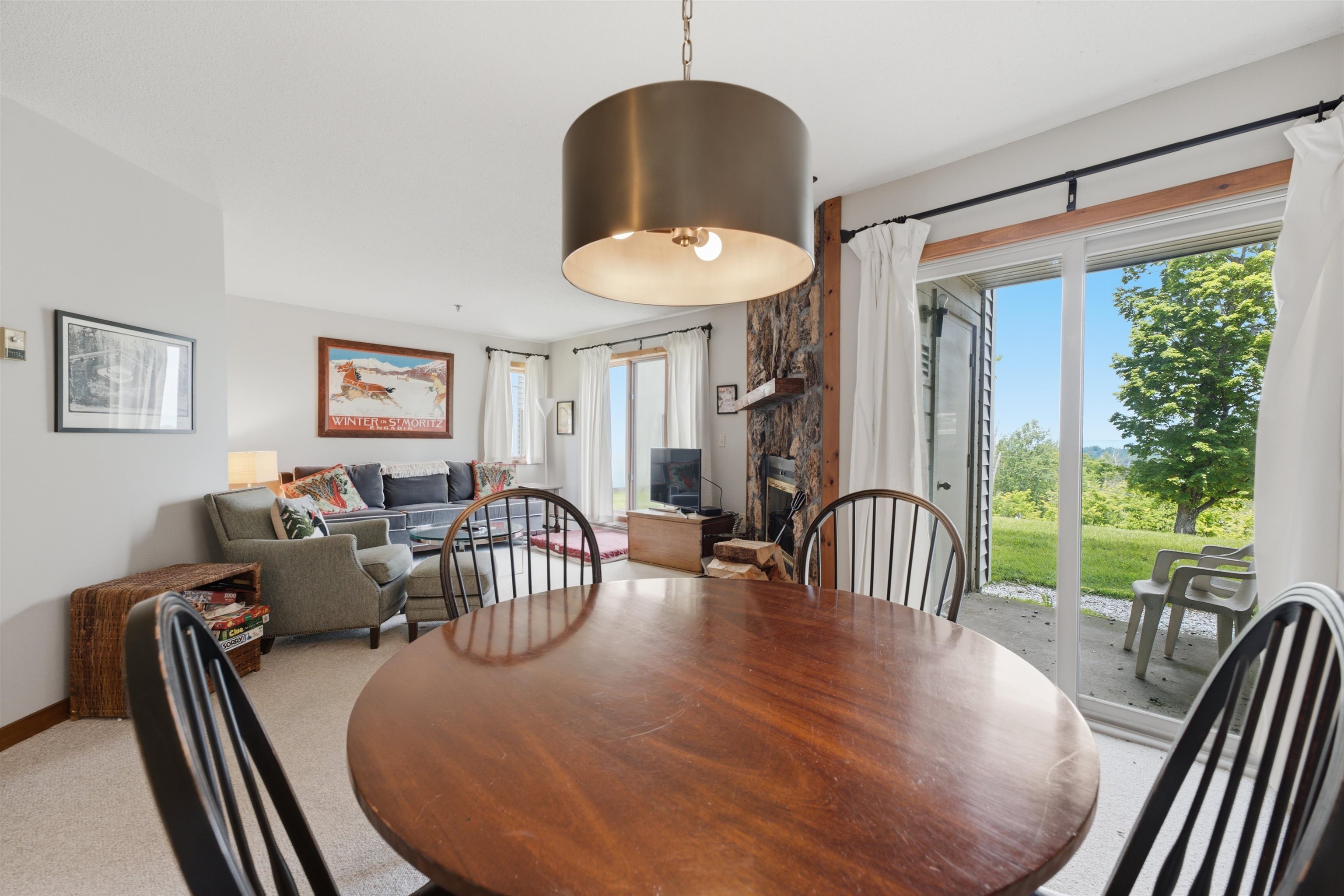 12 Ober Tal Drive Property Photo 11