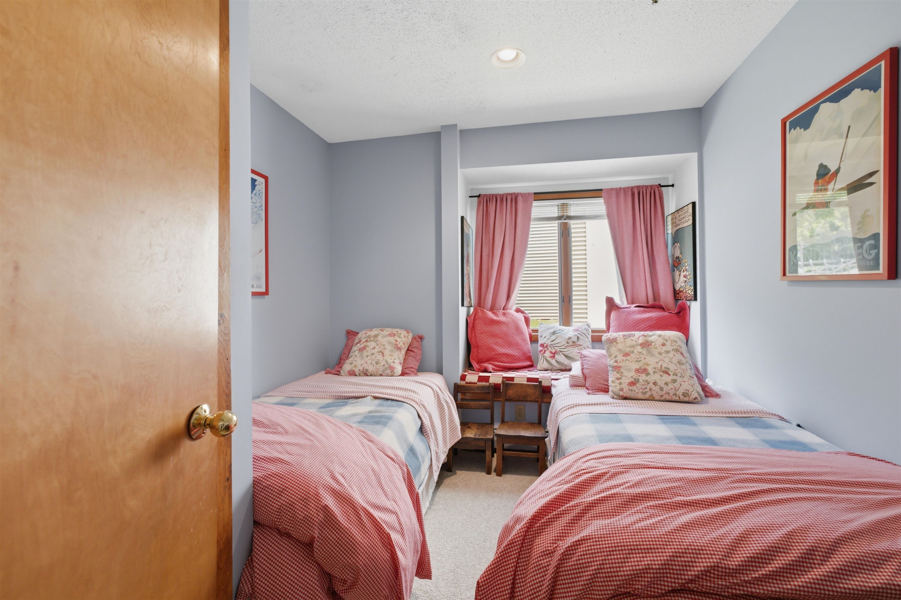 12 Ober Tal Drive Property Photo 16
