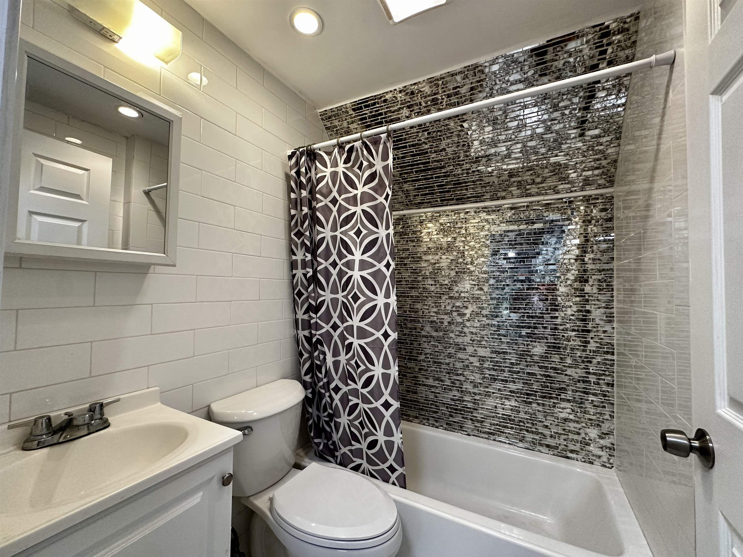 45 Eden Avenue Property Photo 25