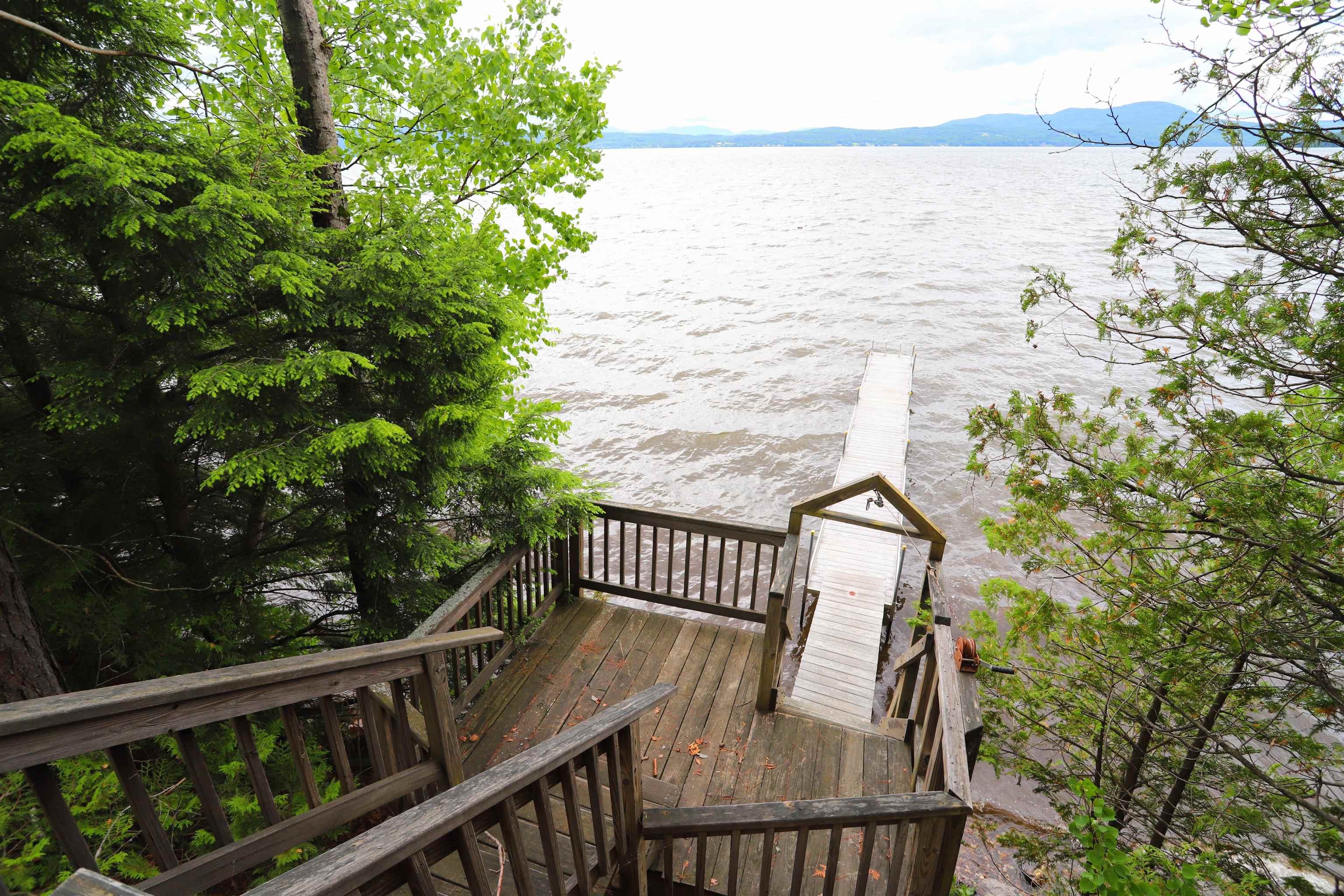 227 Whispering Pines Road Property Photo 2