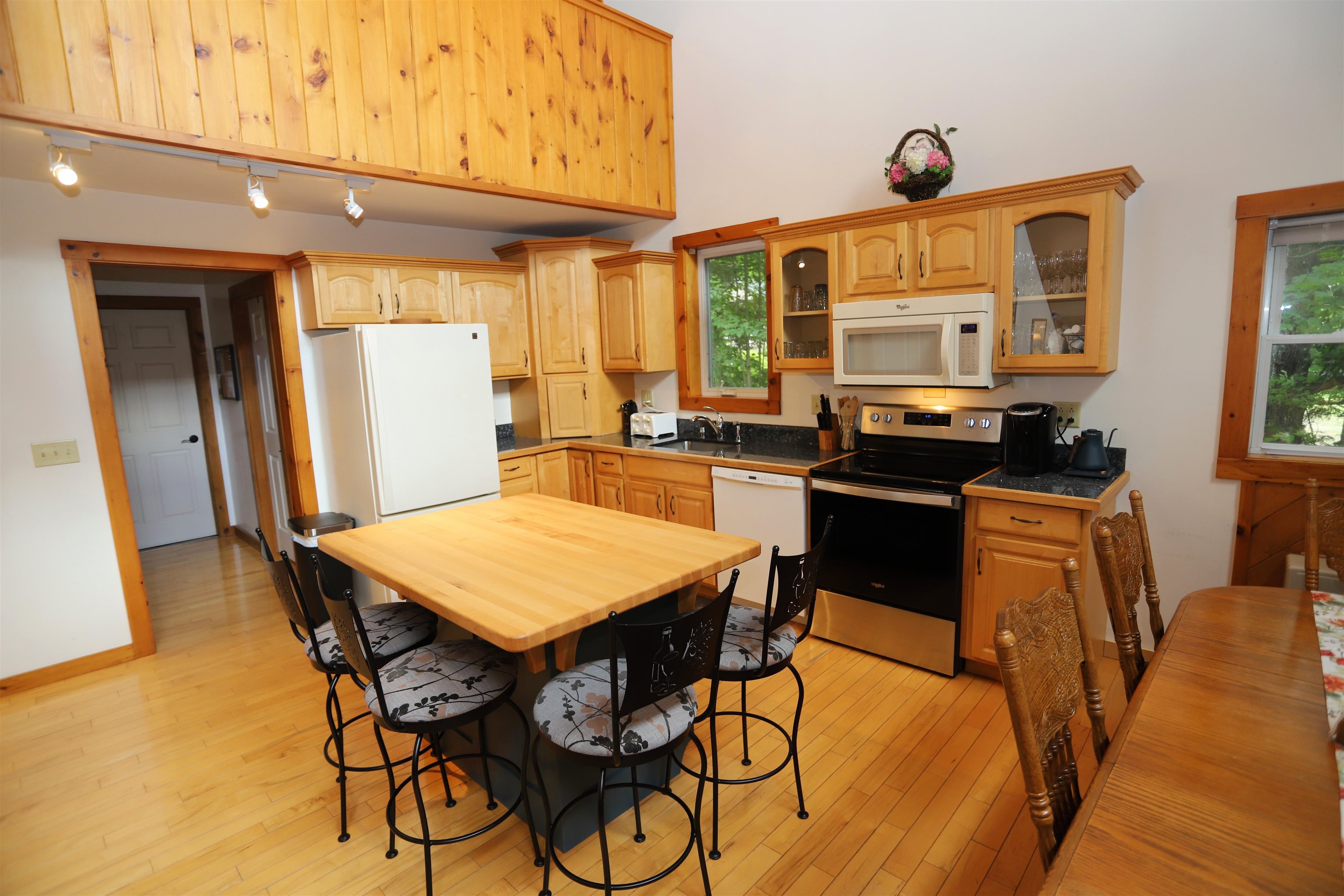 227 Whispering Pines Road Property Photo 14