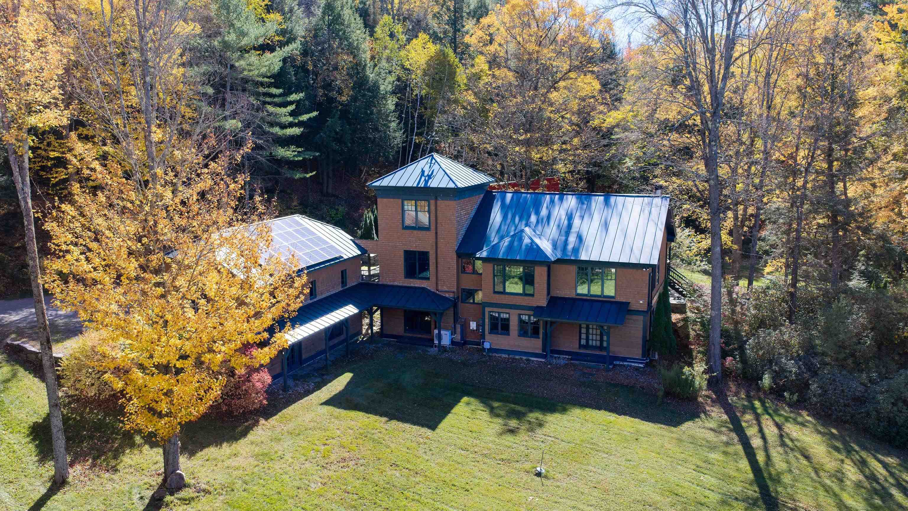 224 Cobble Ridge Road Property Photo 1